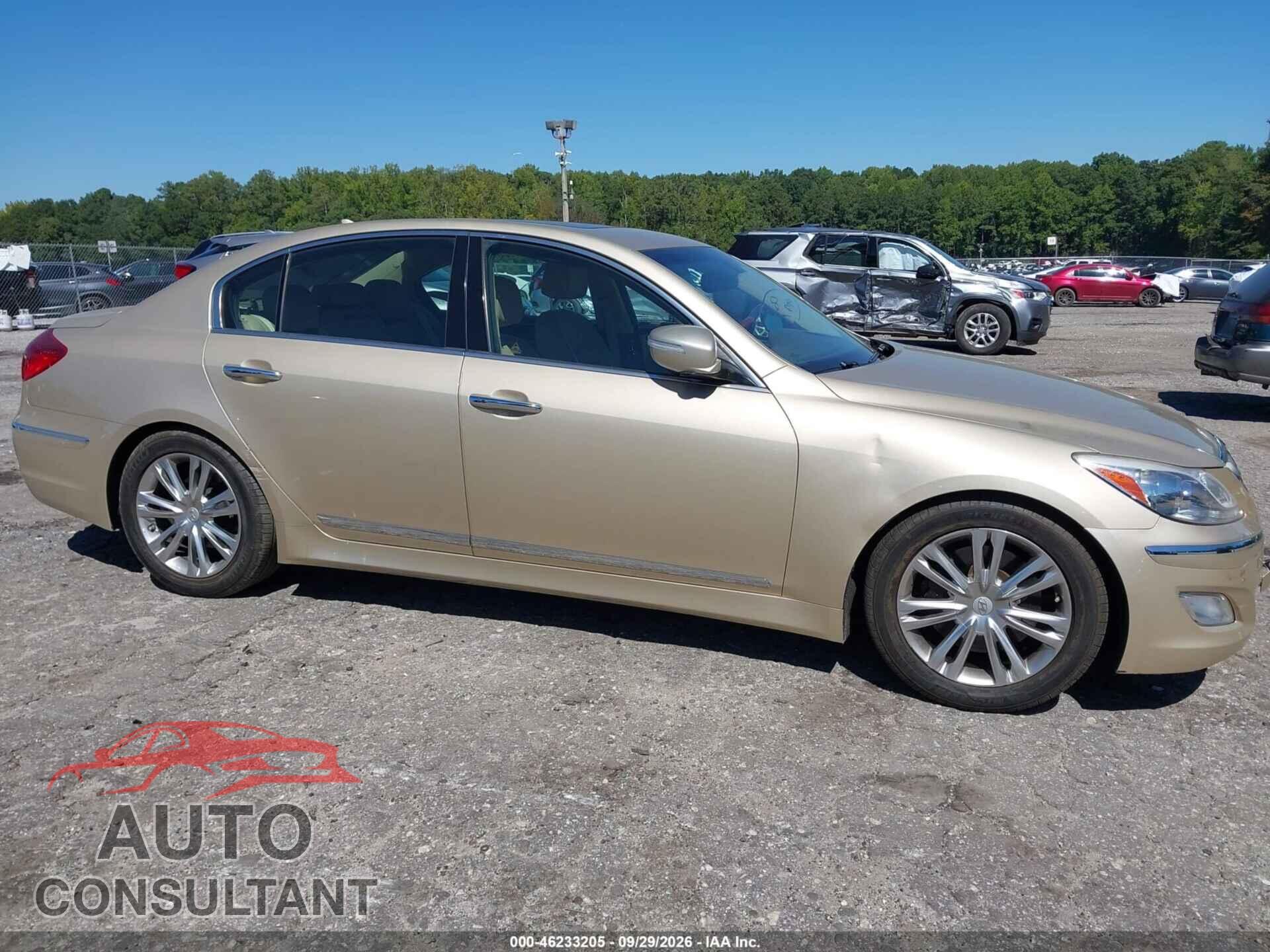 HYUNDAI GENESIS 2012 - KMHGC4DF1CU155676