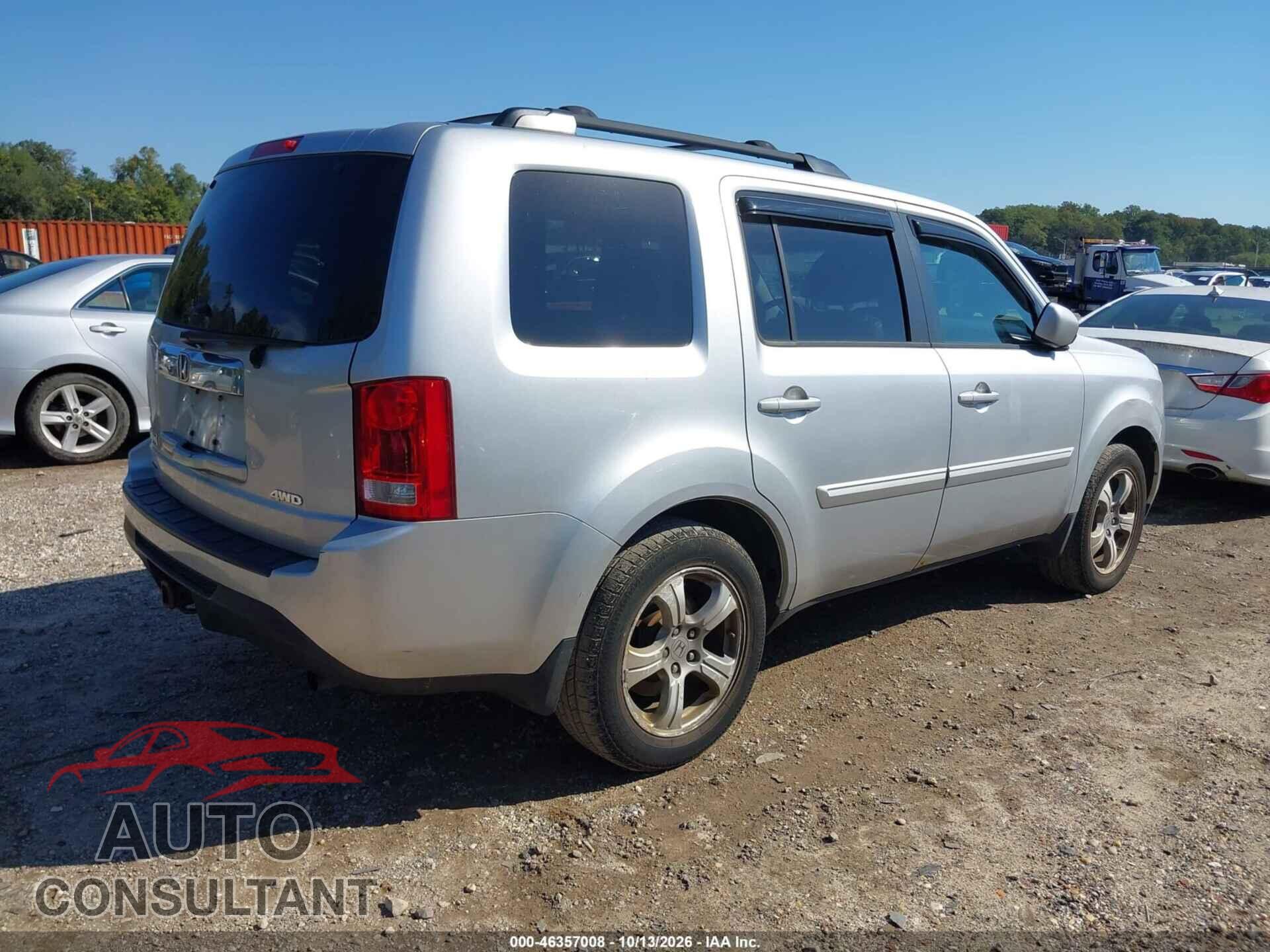 HONDA PILOT 2013 - 5FNYF4H61DB070356