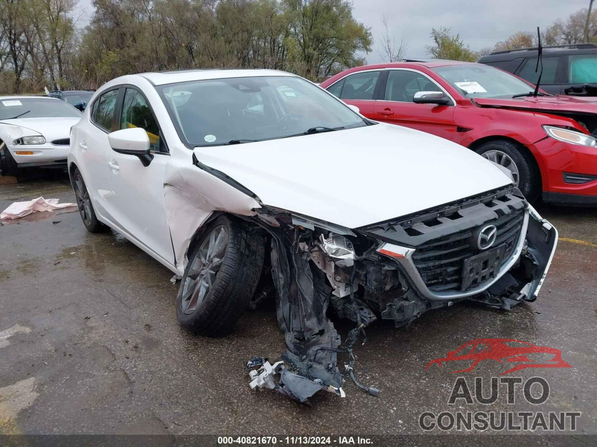 MAZDA MAZDA3 2018 - 3MZBN1L3XJM266711