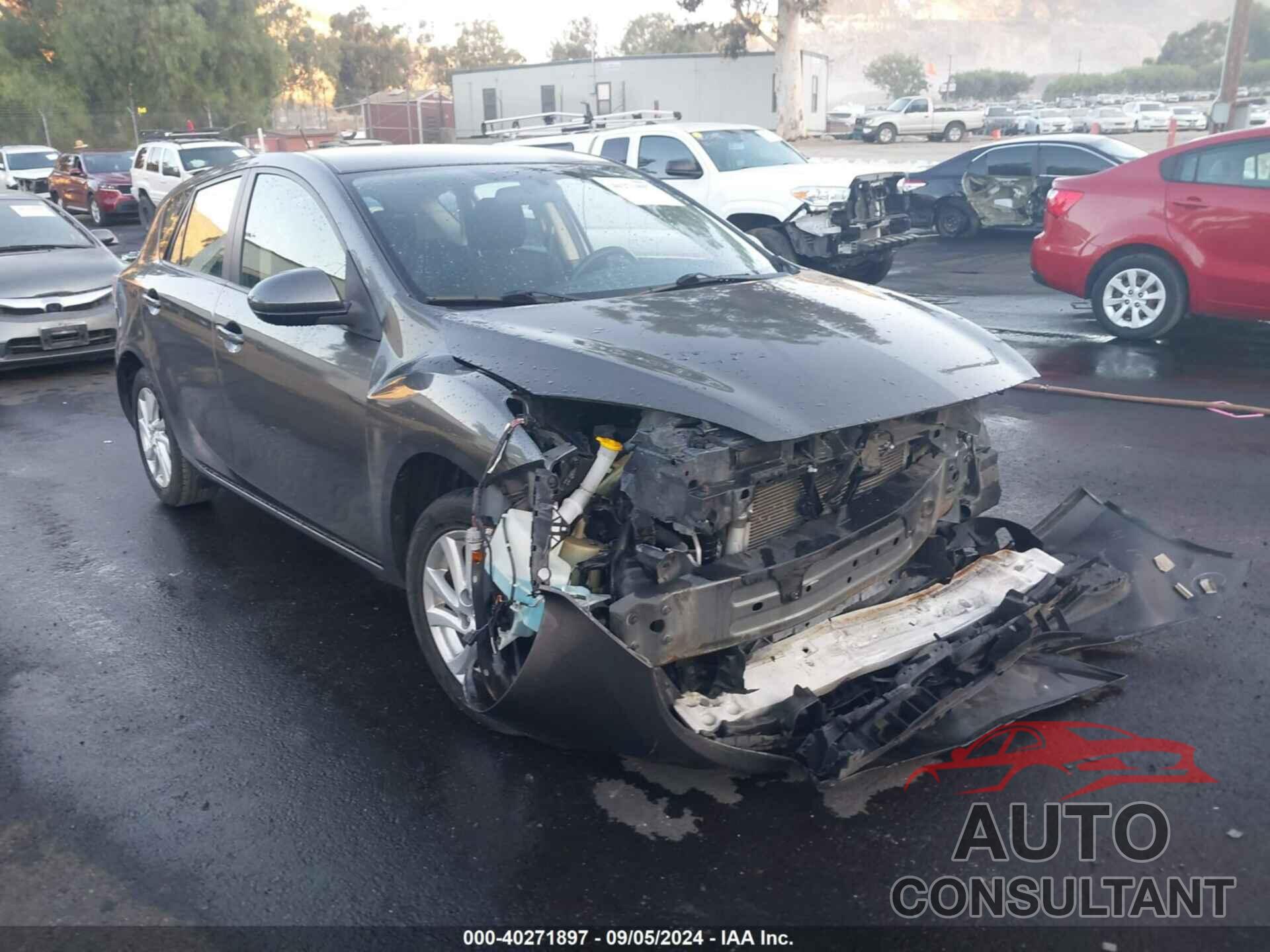 MAZDA MAZDA3 2012 - JM1BL1L85C1564118