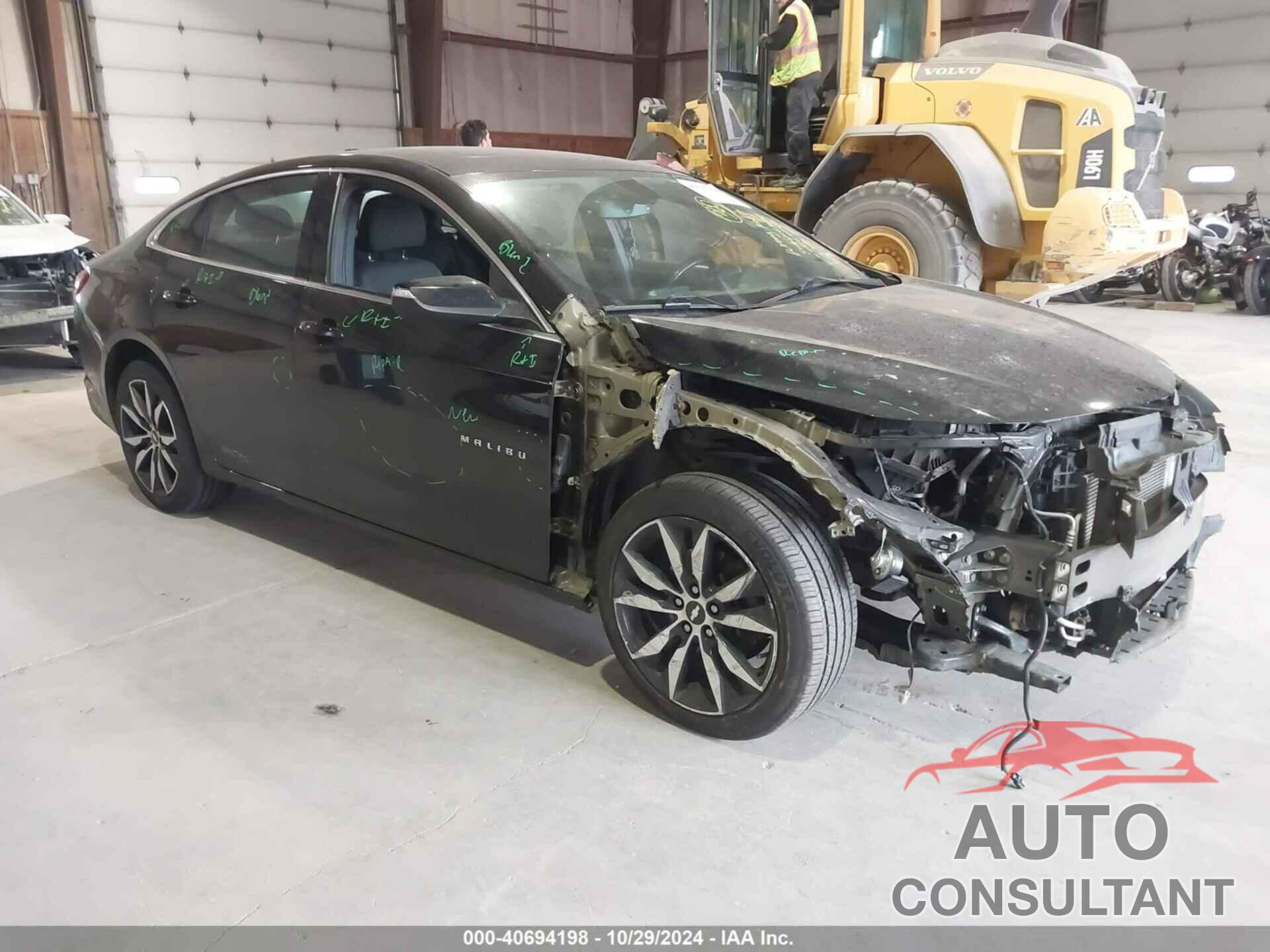 CHEVROLET MALIBU 2018 - 1G1ZD5ST4JF288998