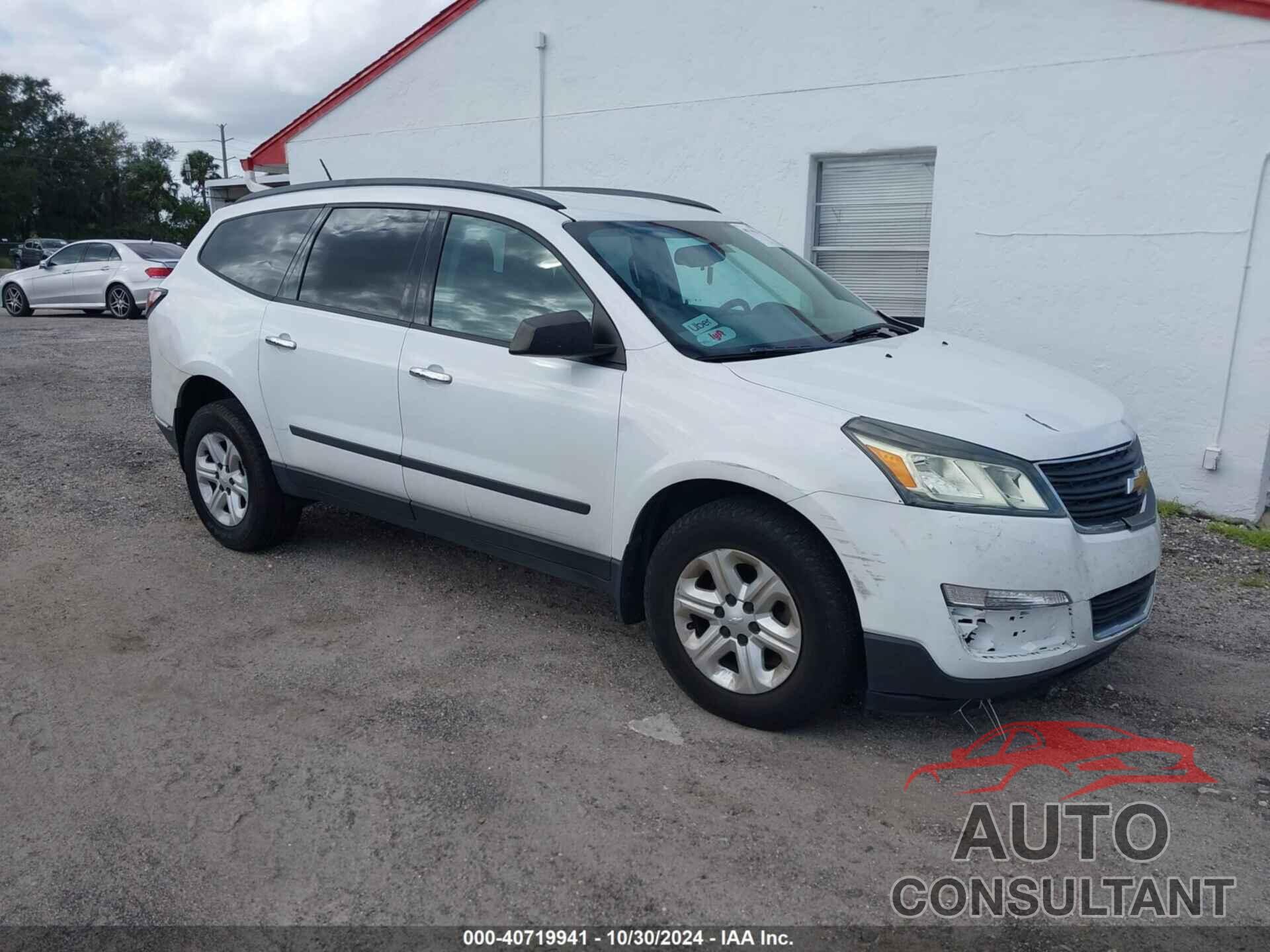 CHEVROLET TRAVERSE 2017 - 1GNKRFED8HJ252864