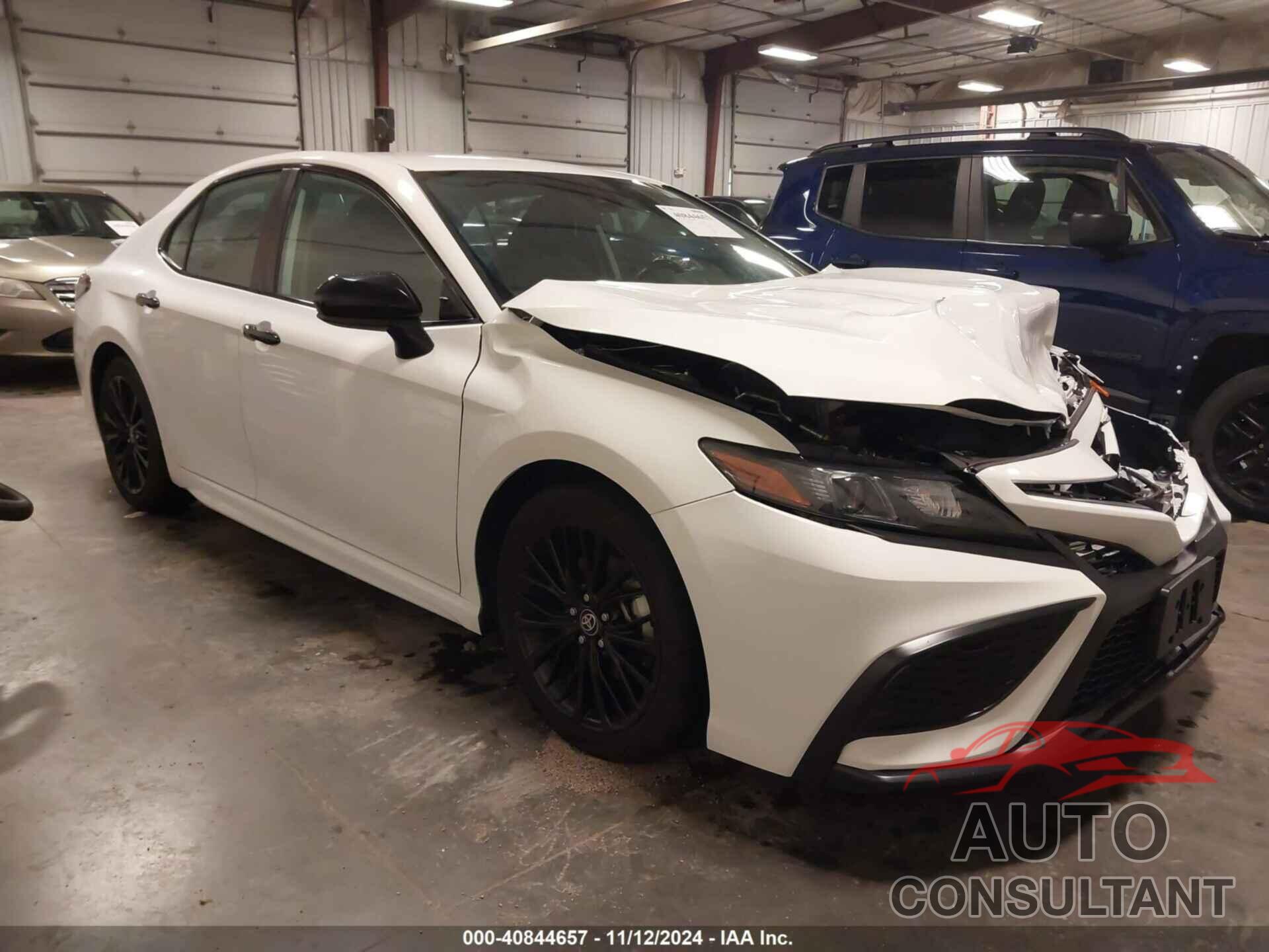 TOYOTA CAMRY 2021 - 4T1G11BK2MU040252