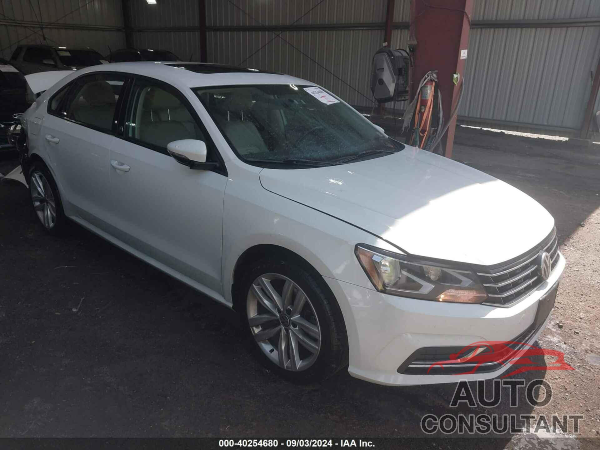 VOLKSWAGEN PASSAT 2019 - 1VWLA7A3XKC010626