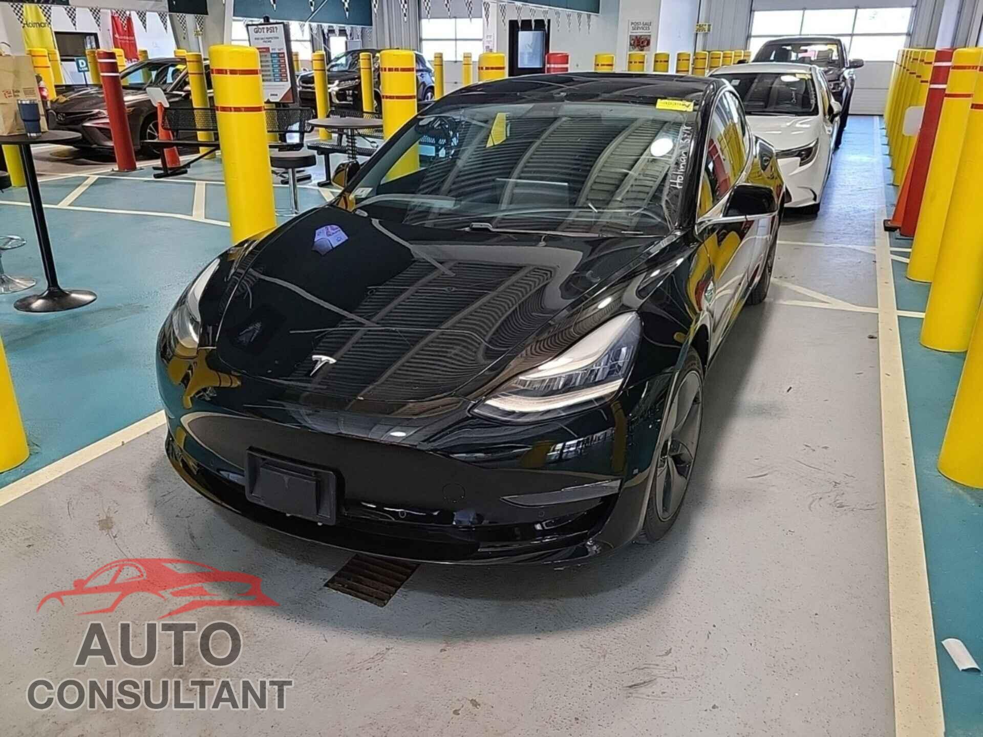 TESLA MODEL 3 2018 - 5YJ3E1EBXJF170366