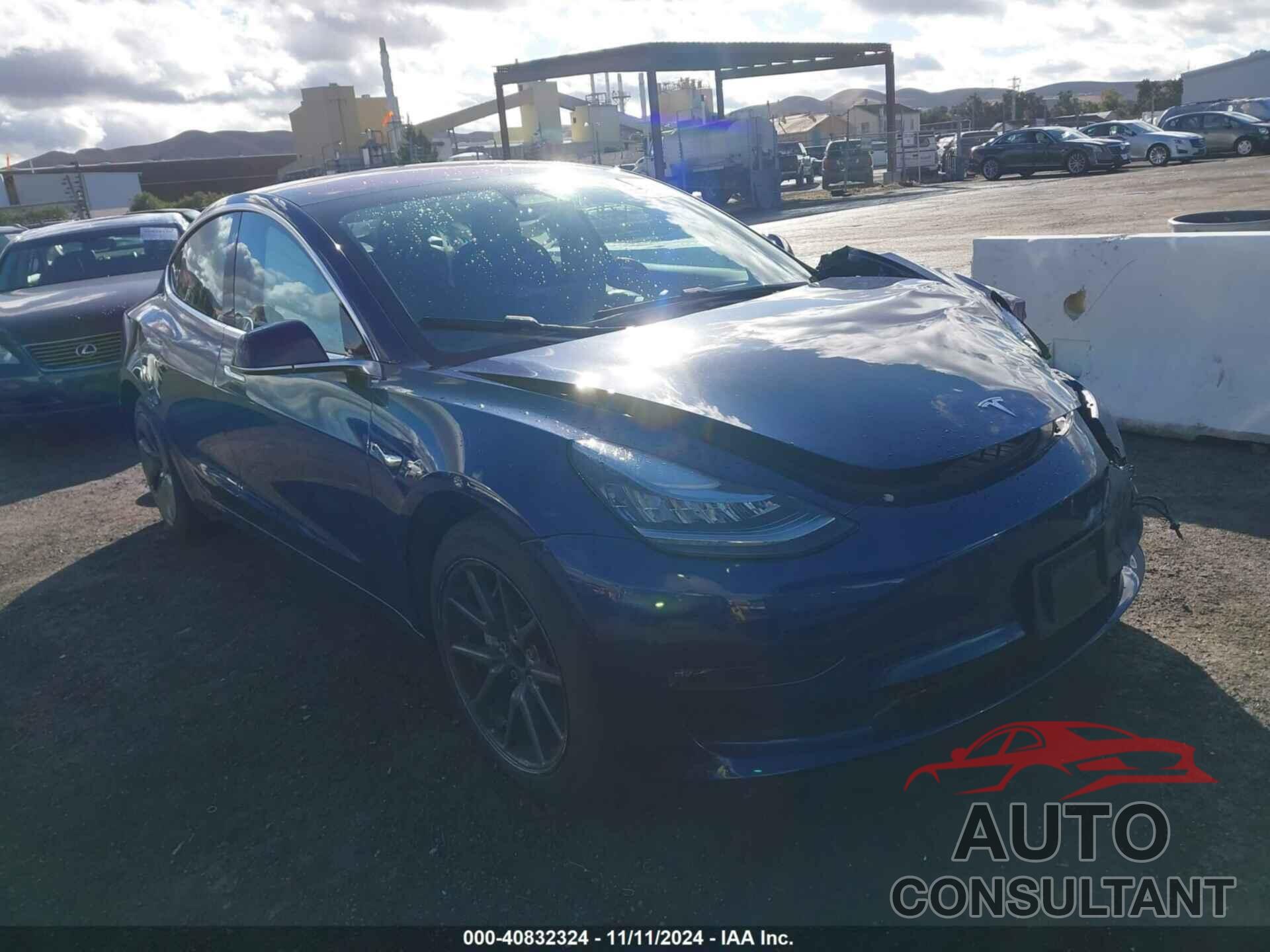 TESLA MODEL 3 2018 - 5YJ3E1EA1JF043156