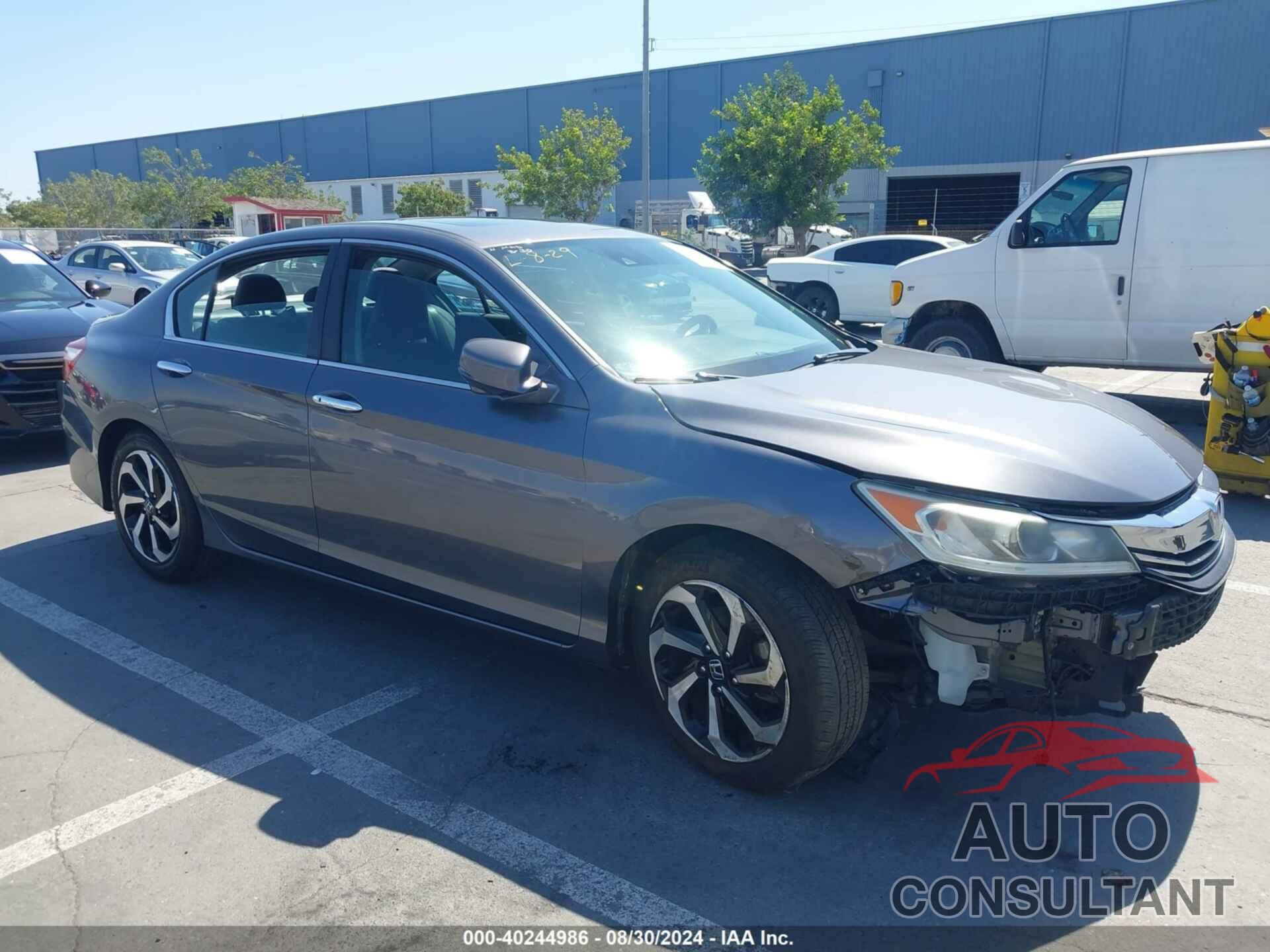 HONDA ACCORD 2017 - 1HGCR2F03HA101546