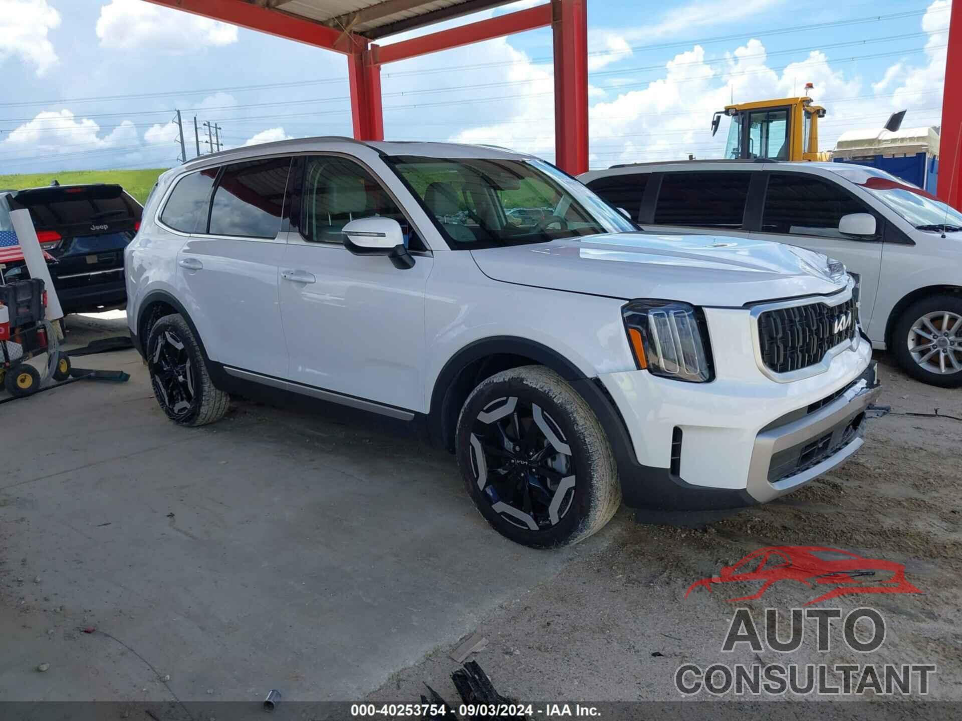 KIA TELLURIDE 2023 - 5XYP34GC1PG343711