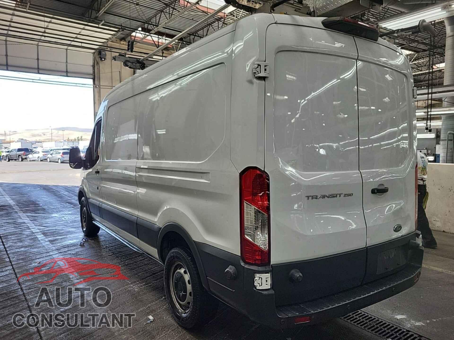 FORD TRANSIT 2018 - 1FTYR2CM8JKB55307