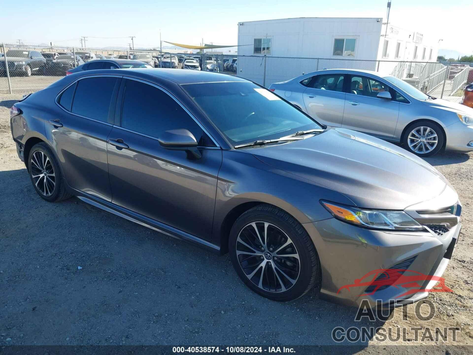 TOYOTA CAMRY 2020 - 4T1G11AK2LU944019