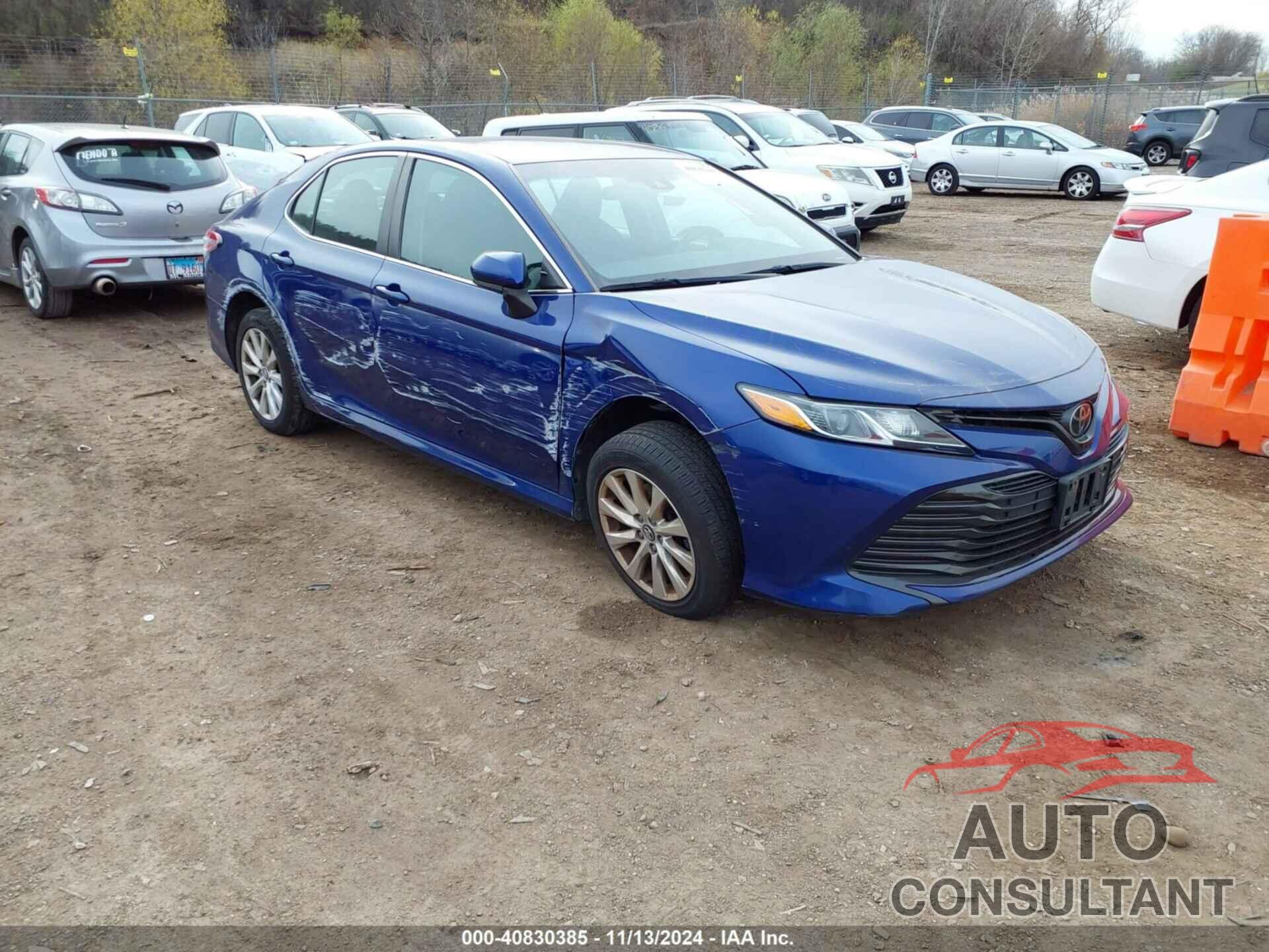TOYOTA CAMRY 2018 - 4T1B11HK3JU615830