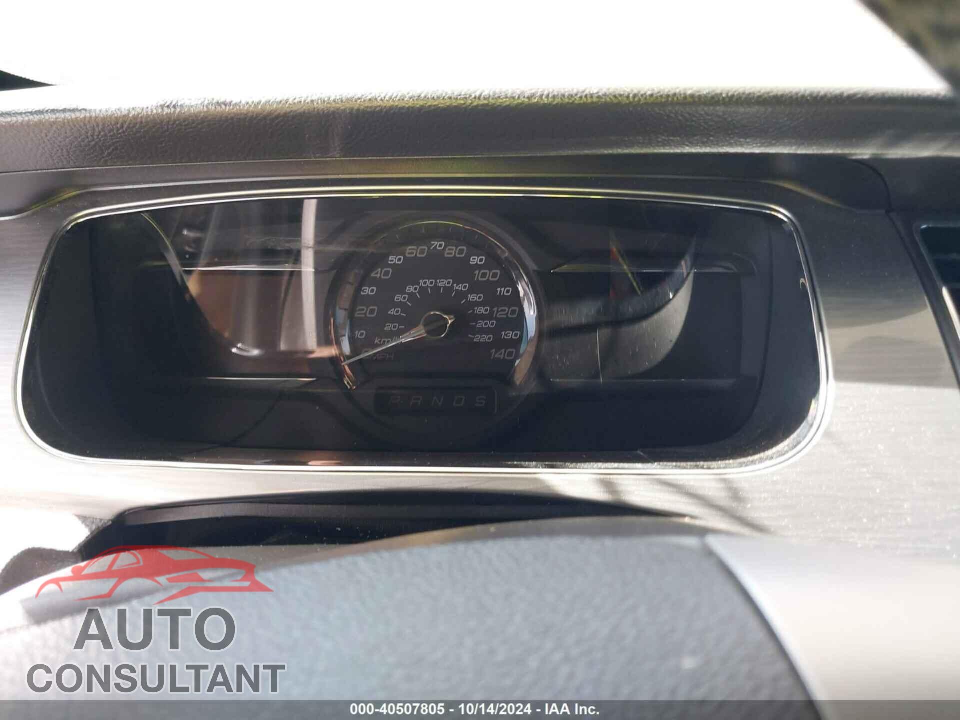 FORD TAURUS 2015 - 1FAHP2E87FG203417