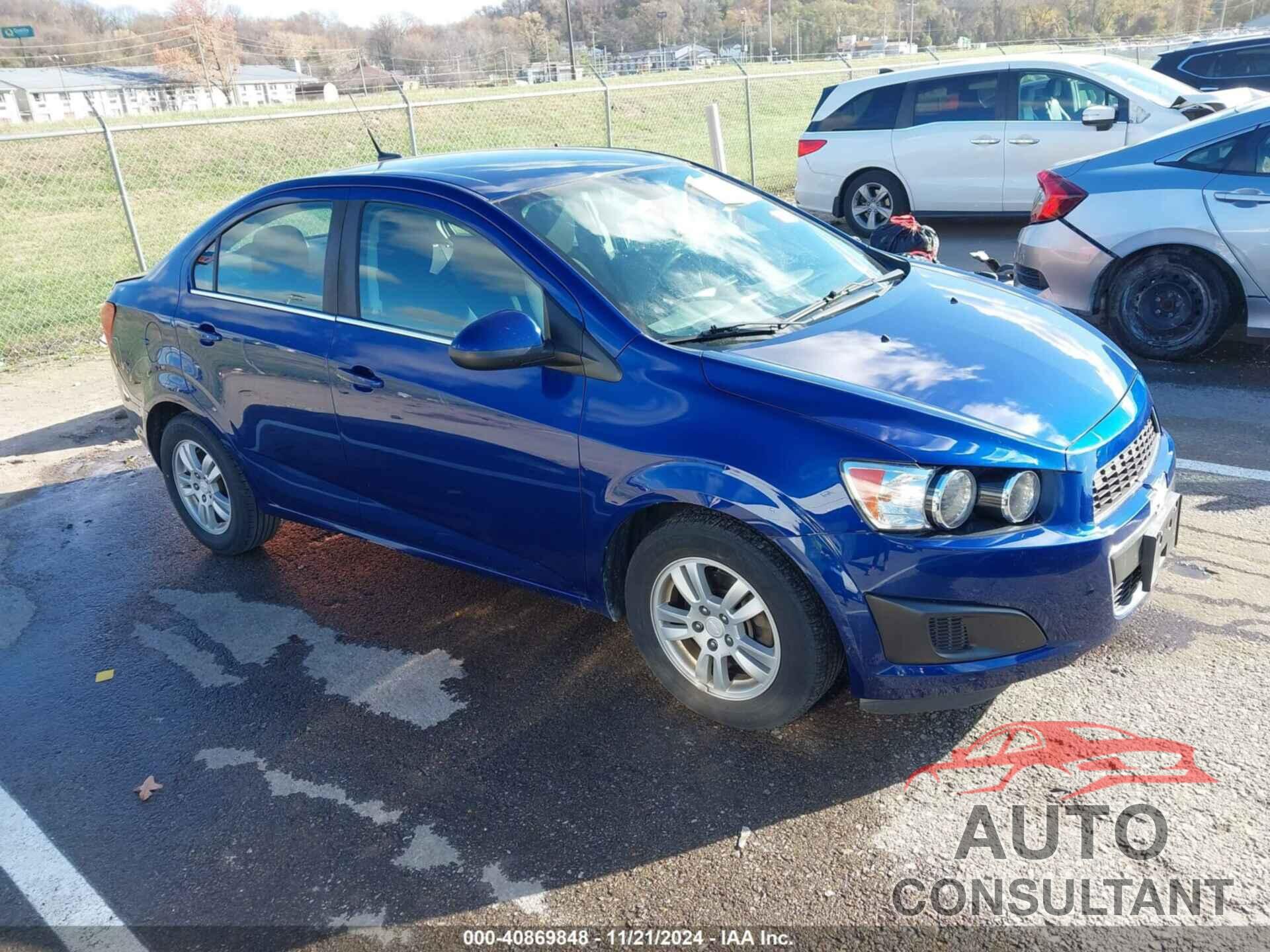 CHEVROLET SONIC 2014 - 1G1JC5SH8E4139085