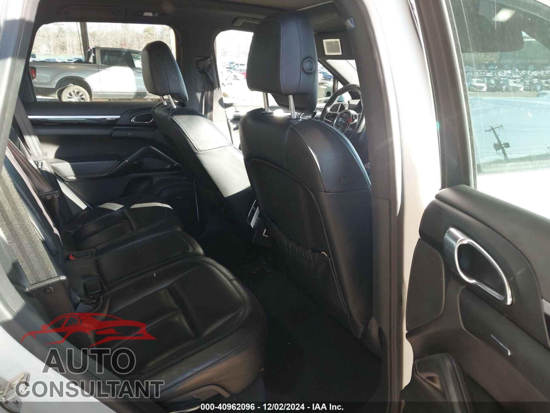 PORSCHE CAYENNE 2016 - WP1AA2A22GLA03289