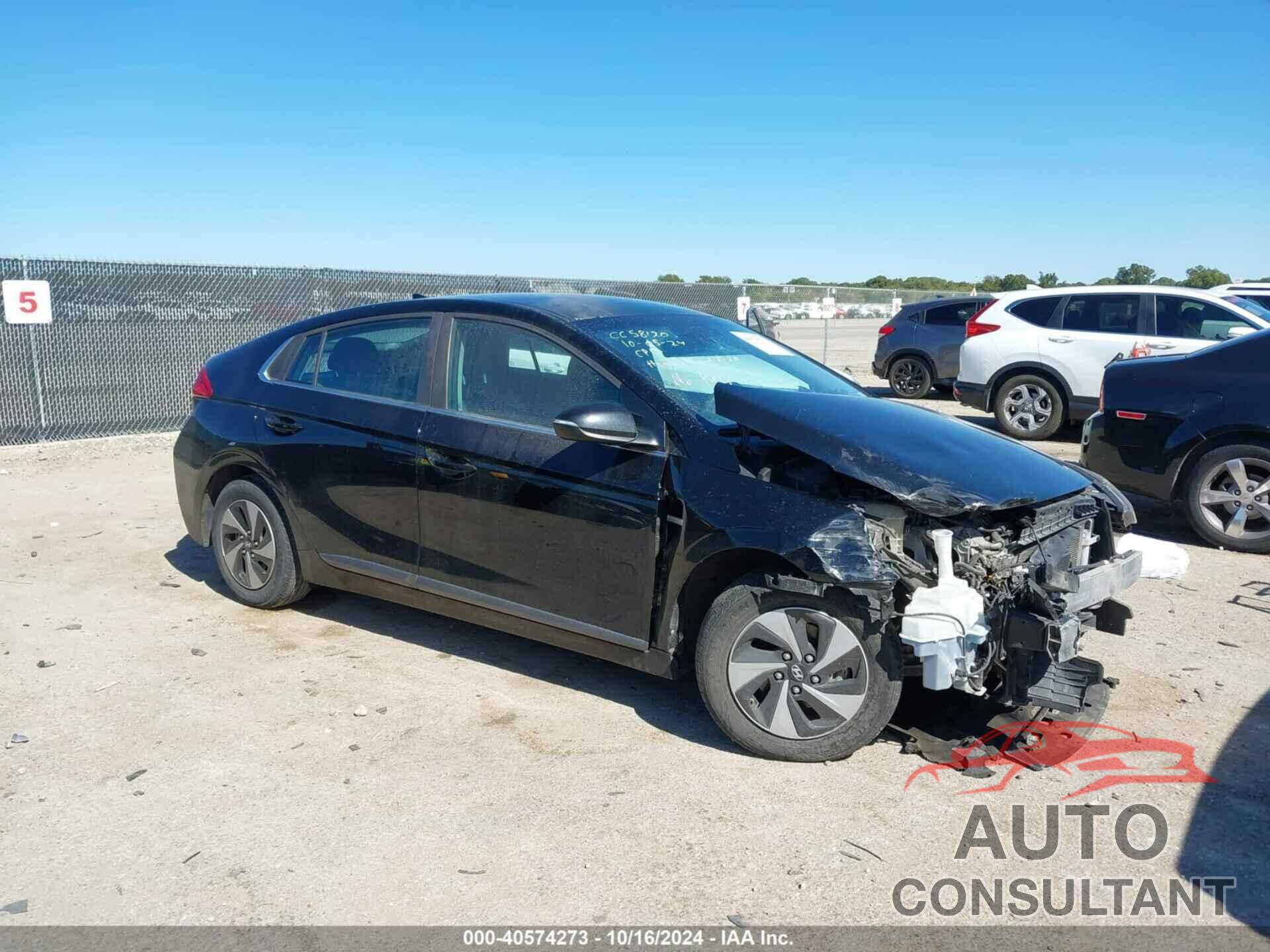 HYUNDAI IONIQ HYBRID 2018 - KMHC75LC4JU077519