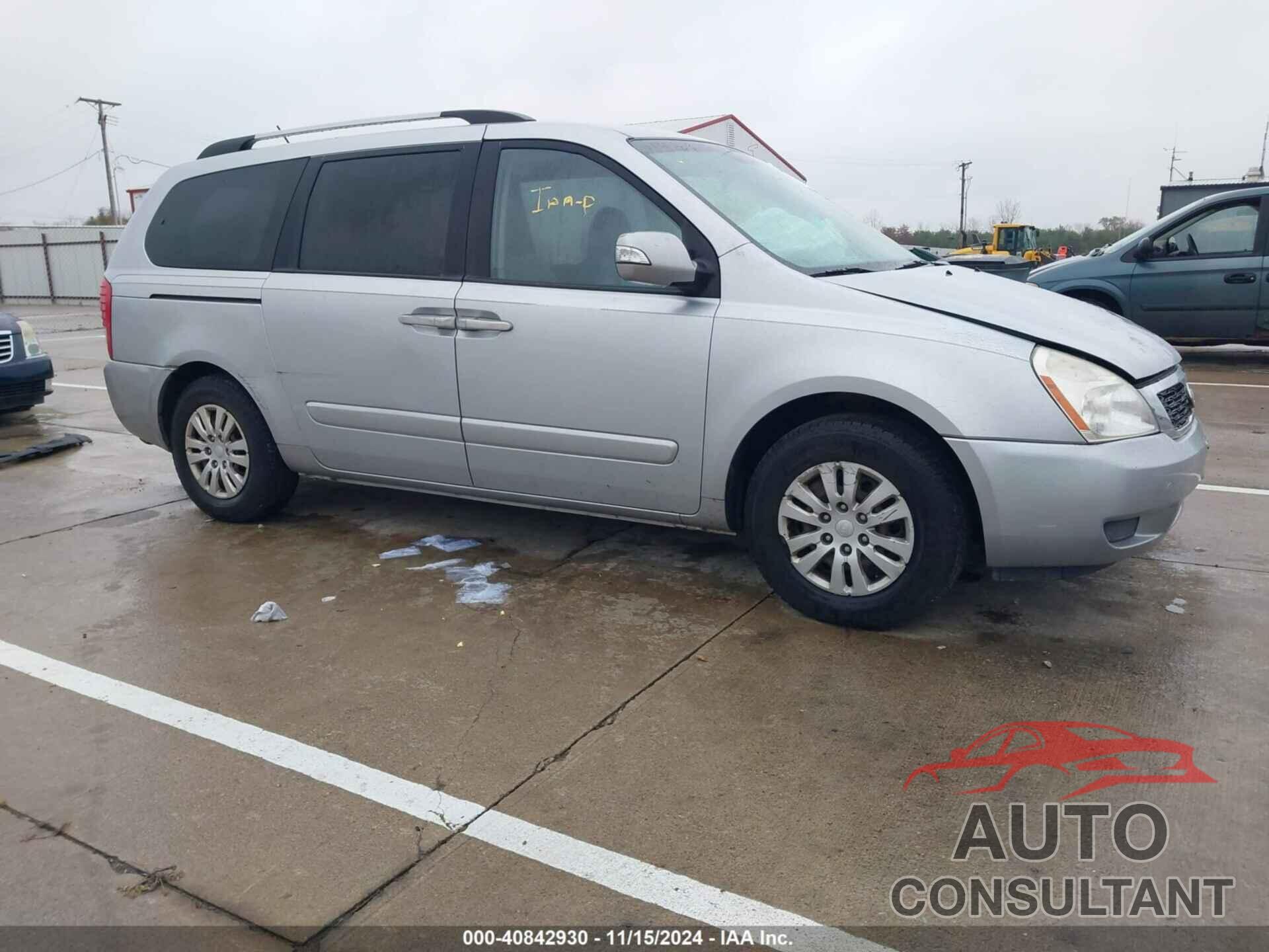 KIA SEDONA 2011 - KNDMG4C79B6384955