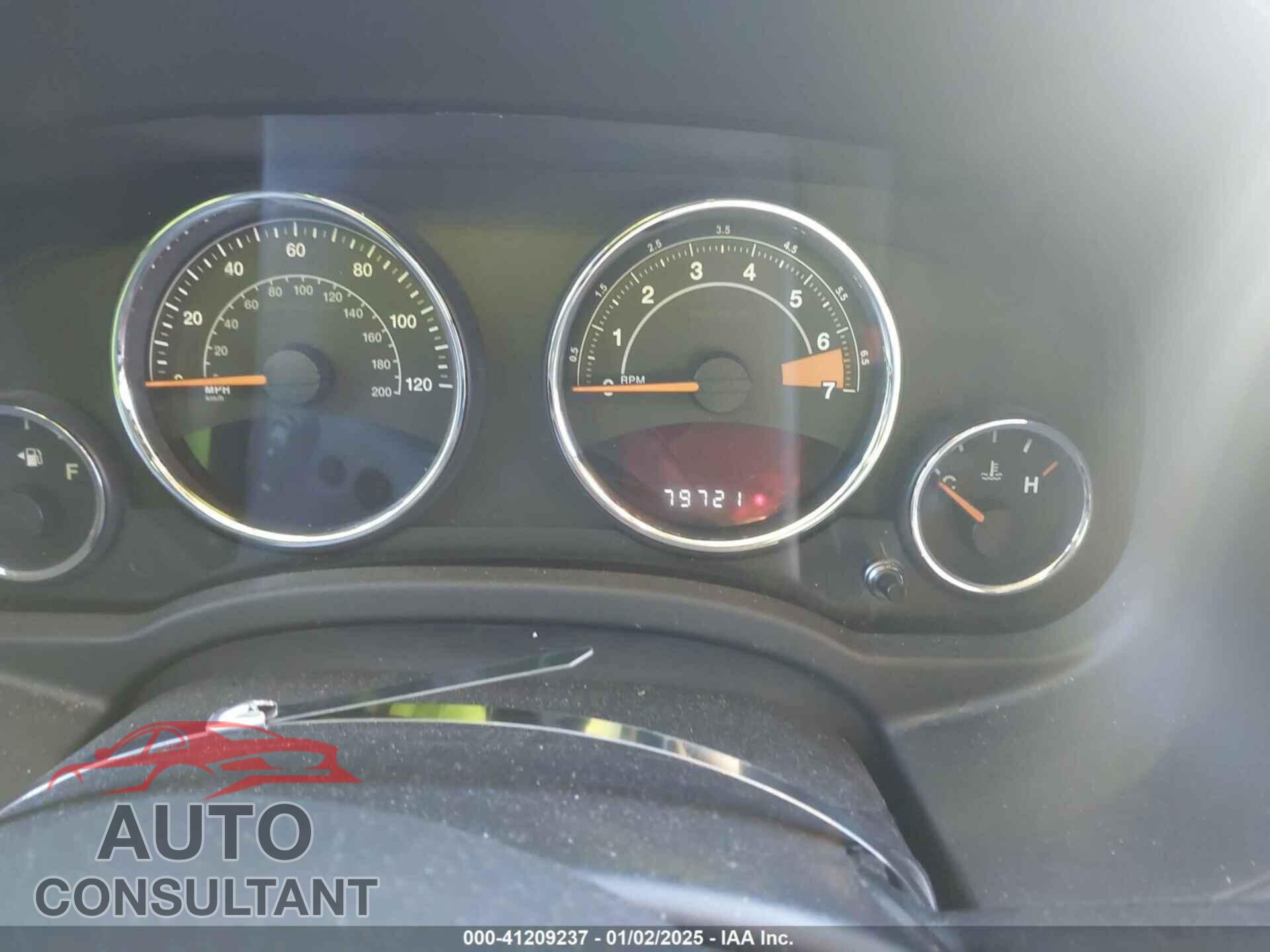 JEEP COMPASS 2015 - 1C4NJCEA0FD210511