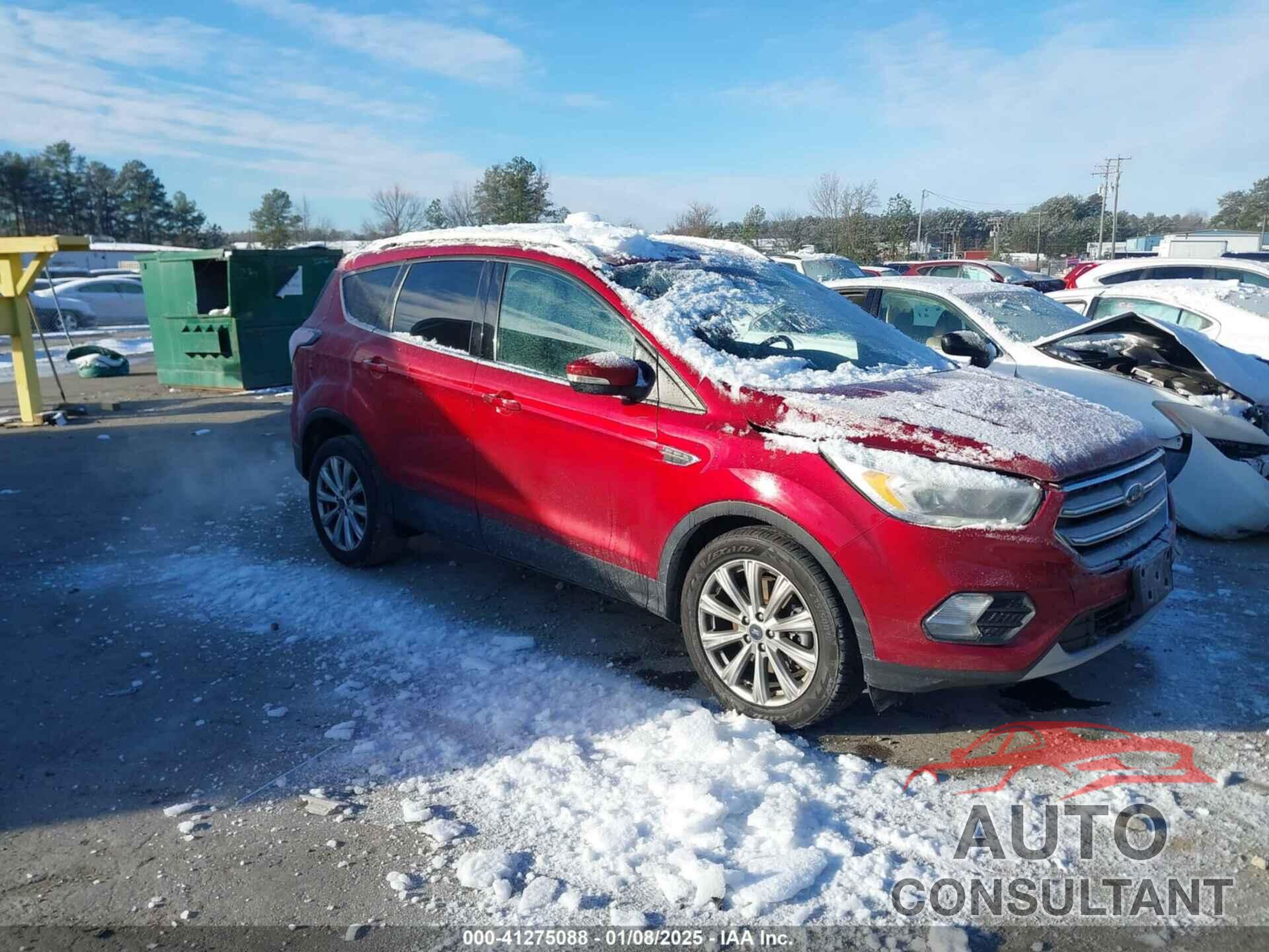 FORD ESCAPE 2017 - 1FMCU0J98HUC98957