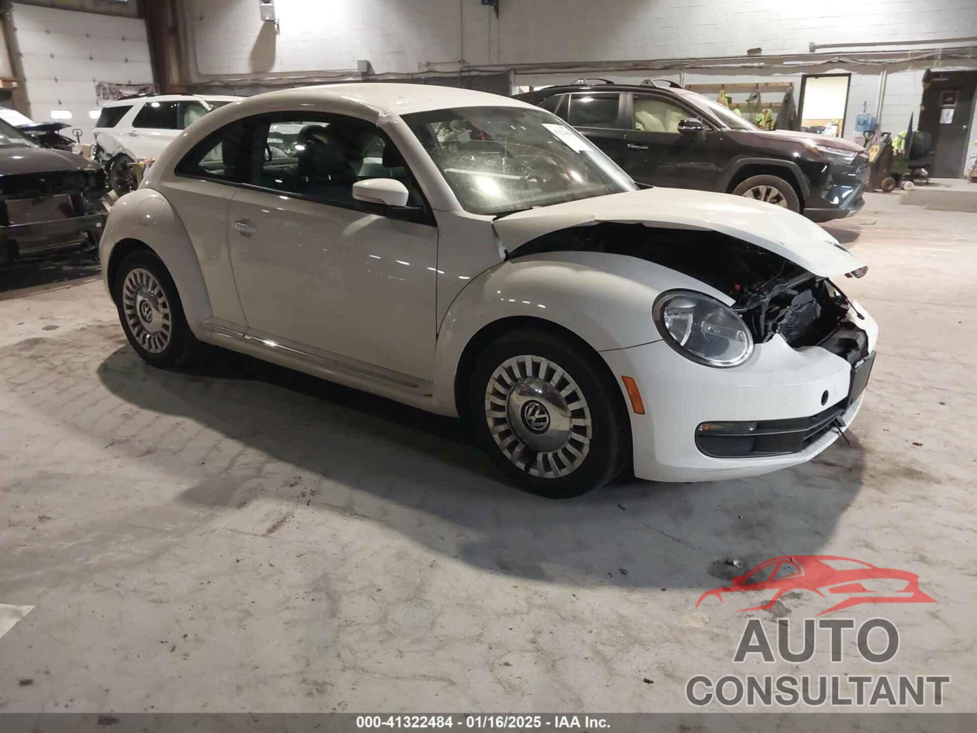 VOLKSWAGEN BEETLE 2014 - 3VWJX7AT3EM615967