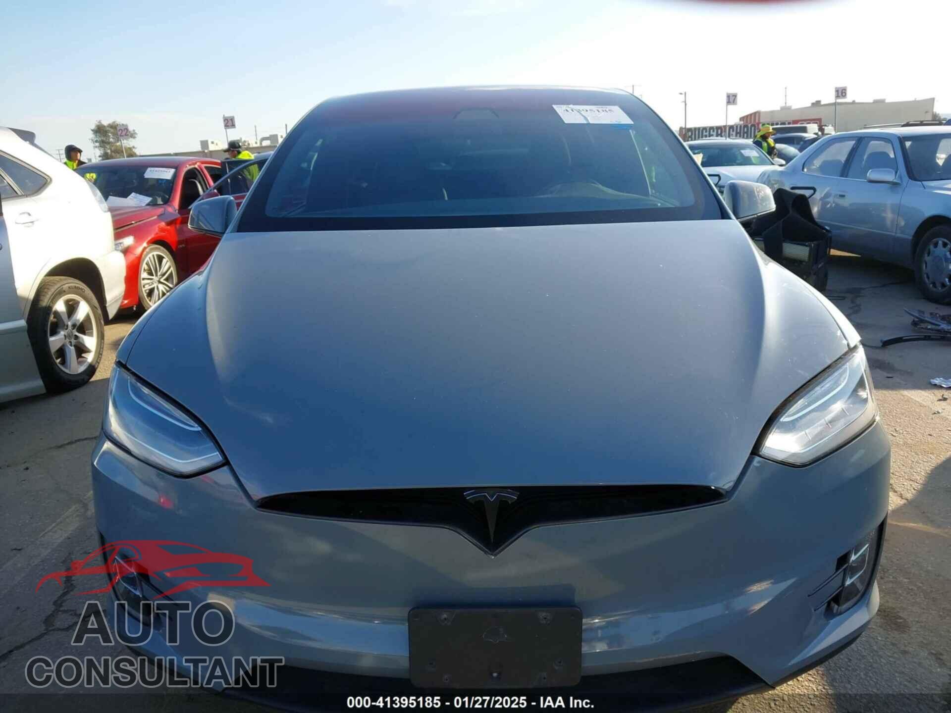 TESLA MODEL X 2016 - 5YJXCBE21GF020670