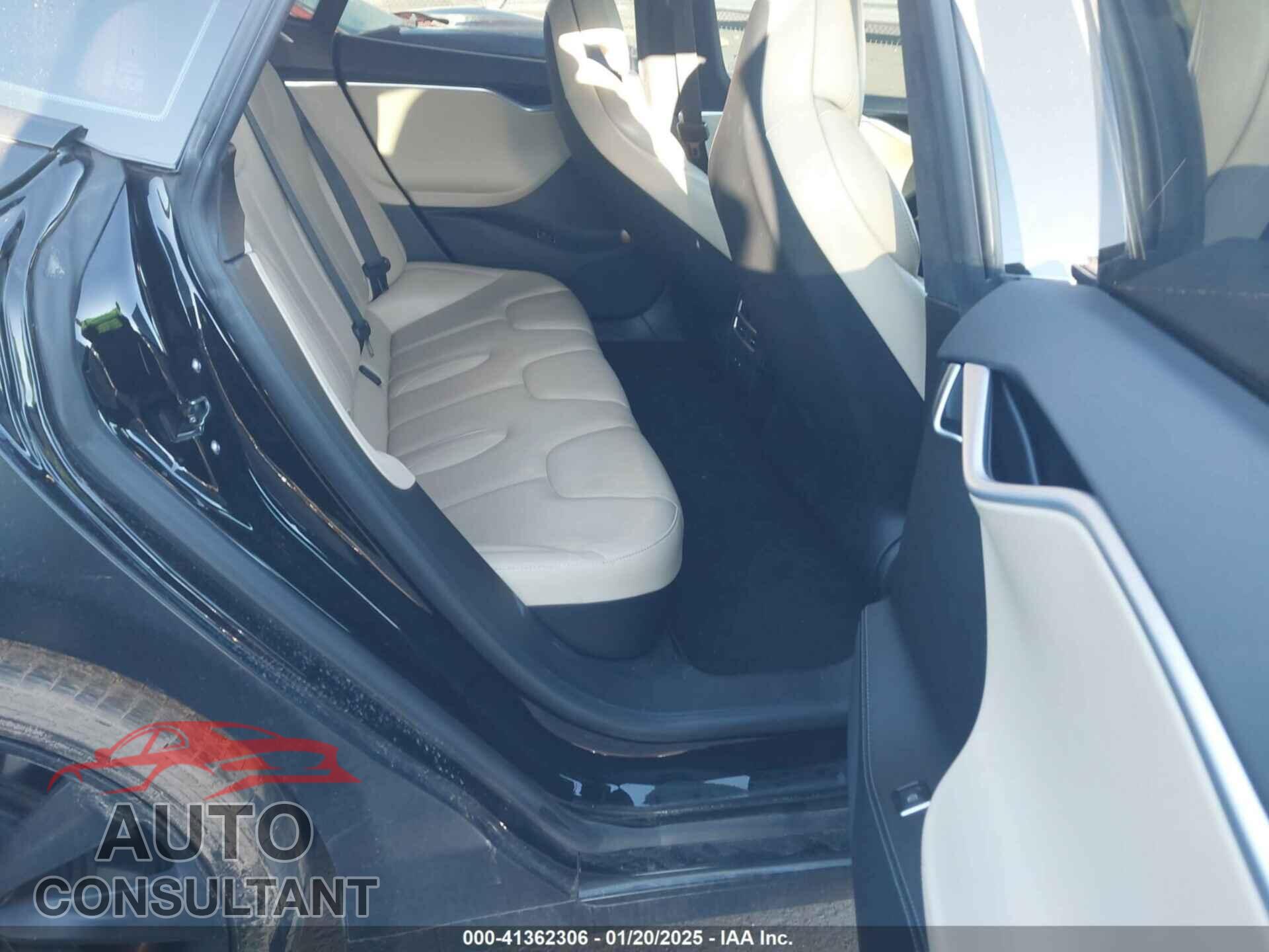 TESLA MODEL S 2017 - 5YJSA1E25HF186217
