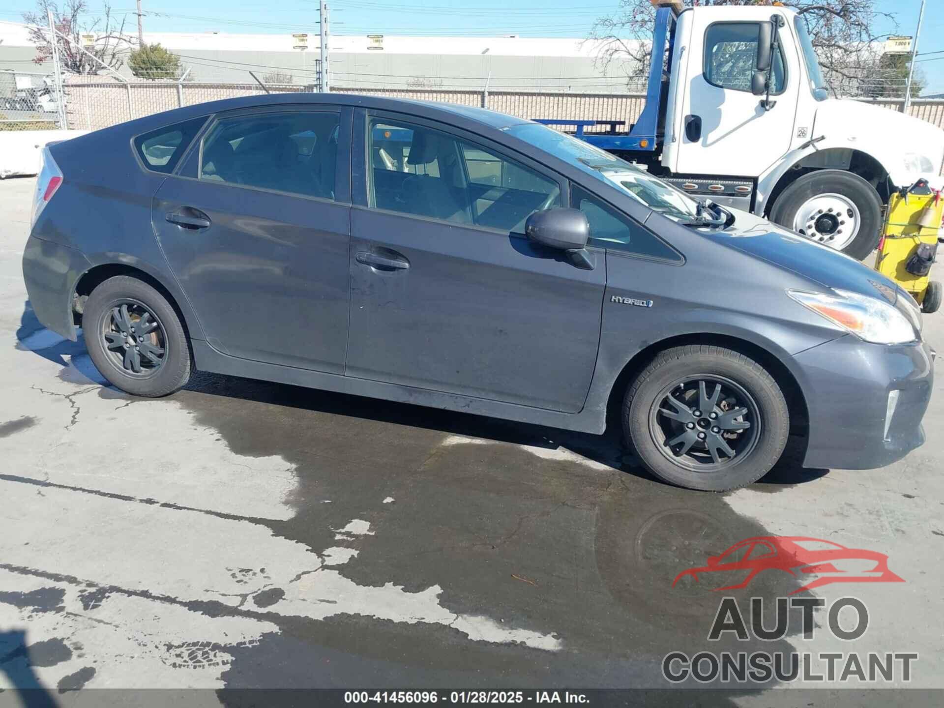 TOYOTA PRIUS 2013 - JTDKN3DU3D1638199