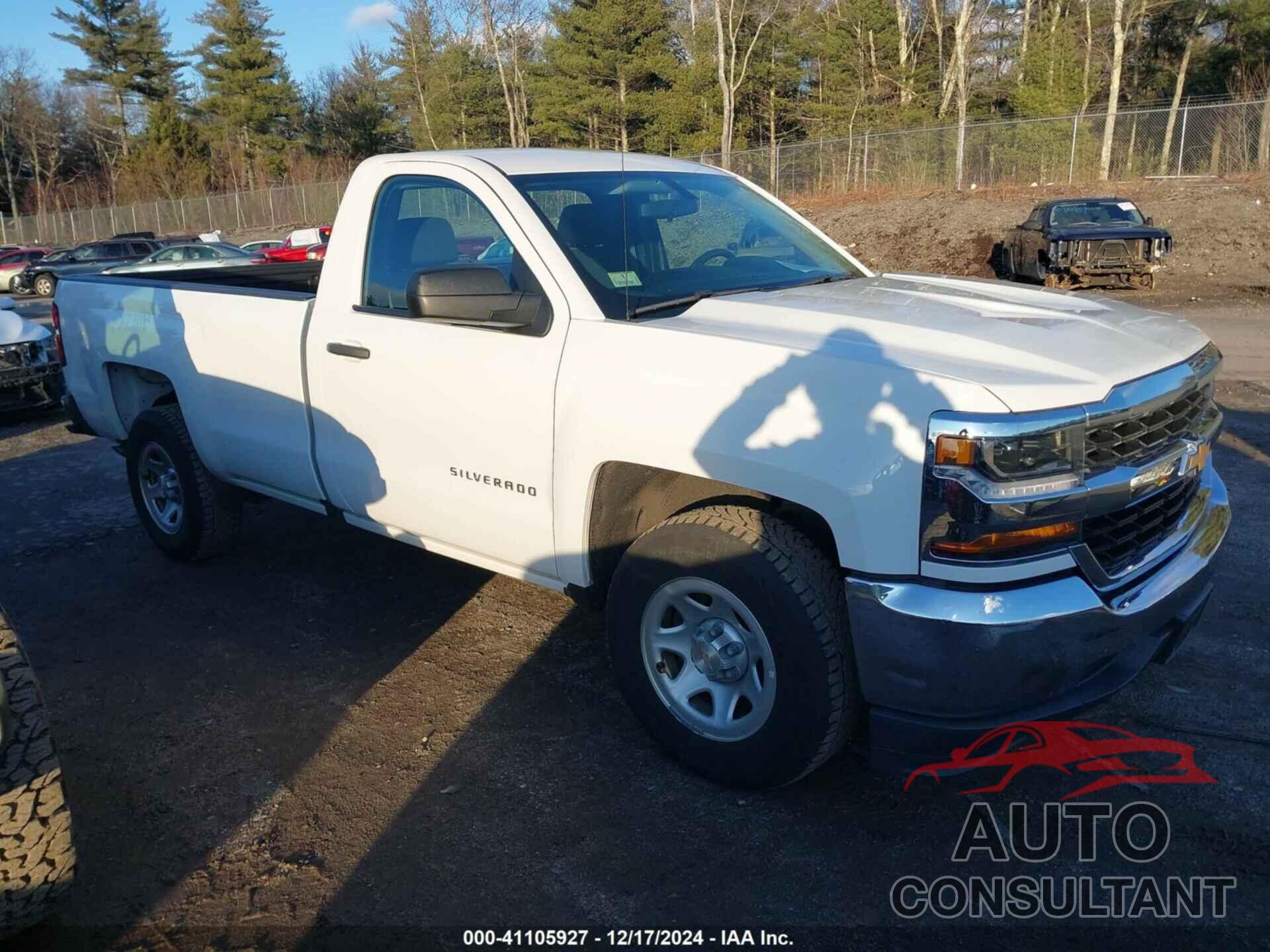 CHEVROLET SILVERADO 1500 2018 - 1GCNCNEC8JZ906696