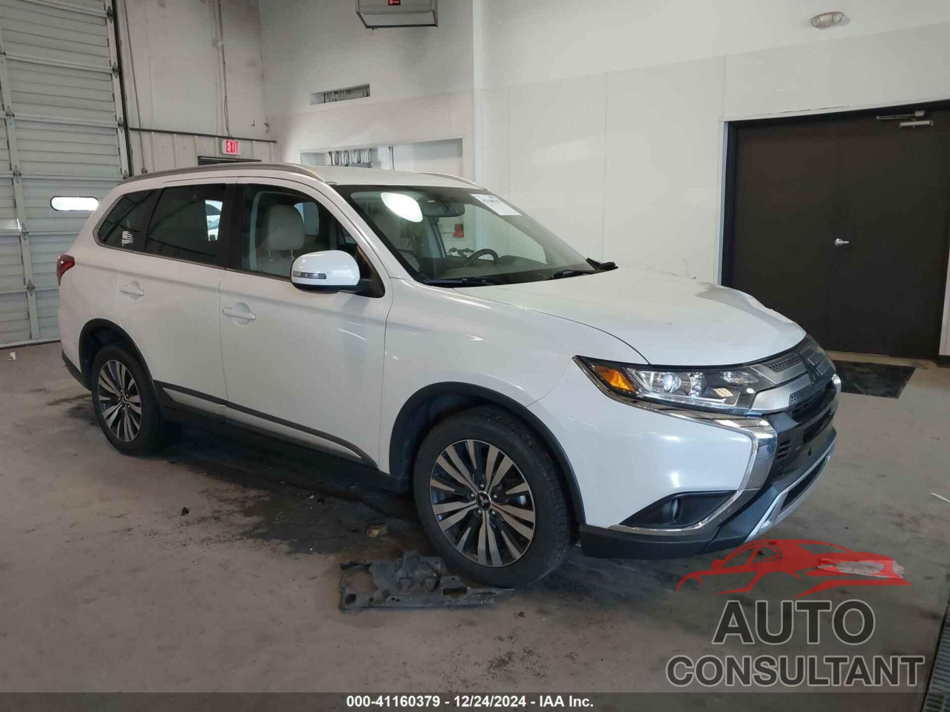 MITSUBISHI OUTLANDER 2019 - JA4AZ3A35KZ023268