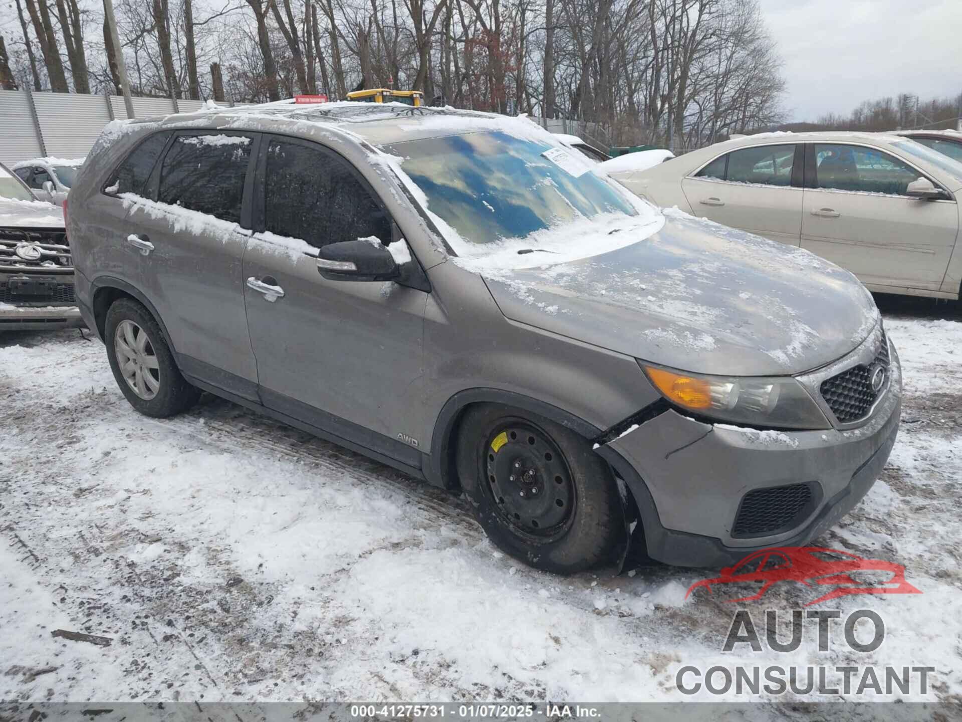 KIA SORENTO 2011 - 5XYKTCA17BG113045