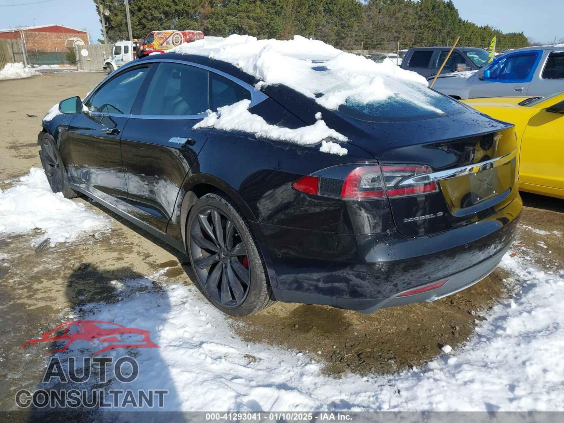 TESLA MODEL S 2015 - 5YJSA1E40FF117515