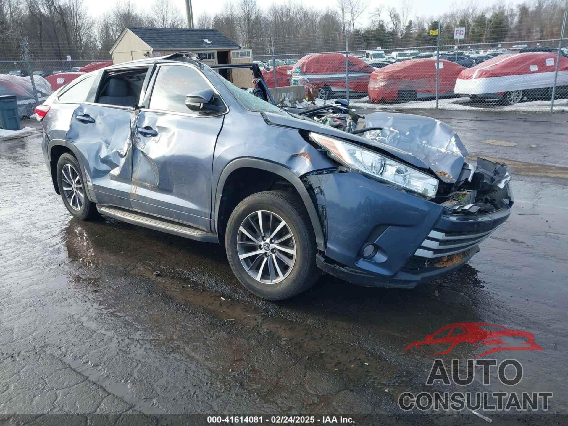 TOYOTA HIGHLANDER 2018 - 5TDKZRFH7JS256702