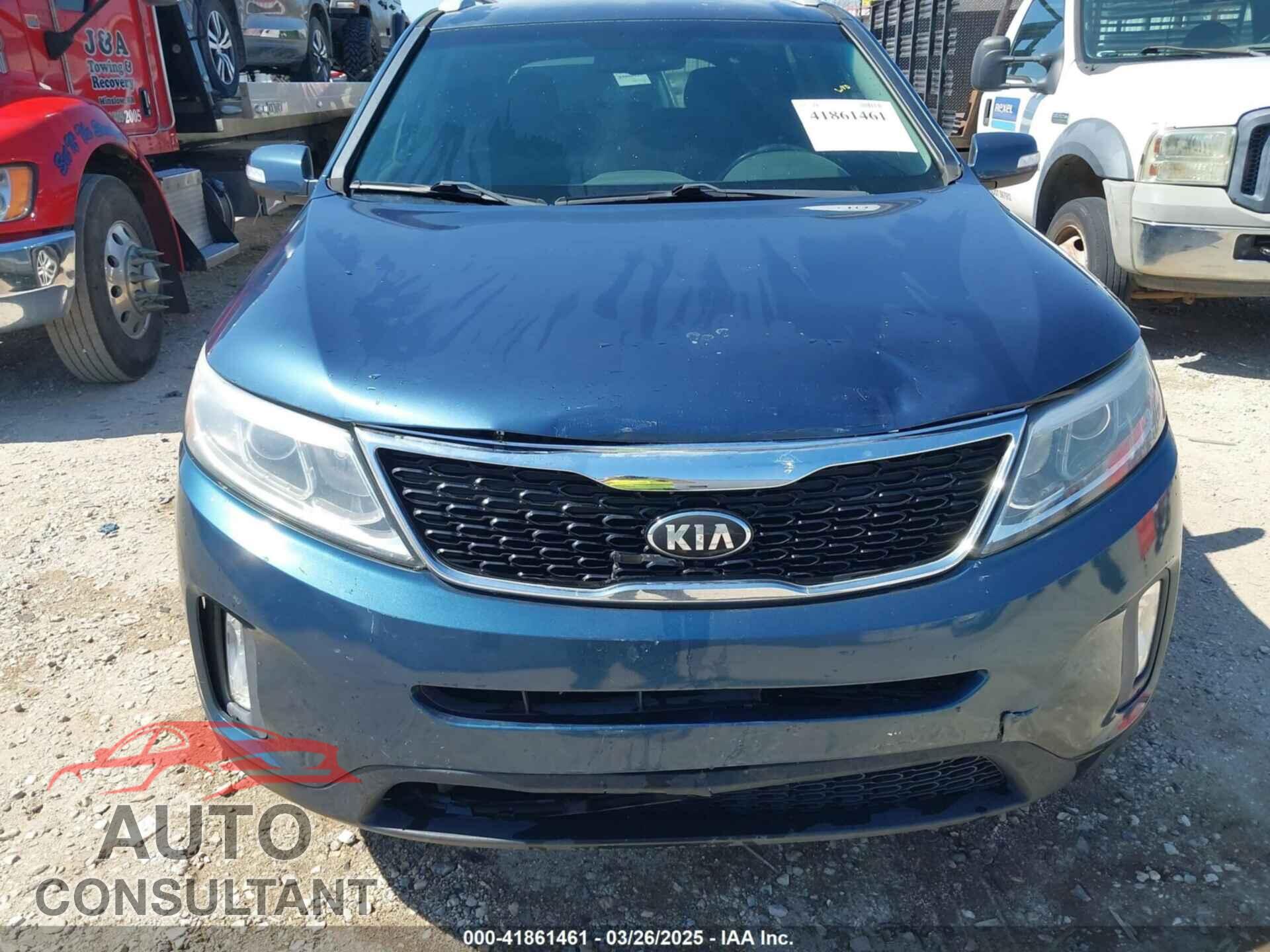 KIA SORENTO 2015 - 5XYKTCA65FG611522