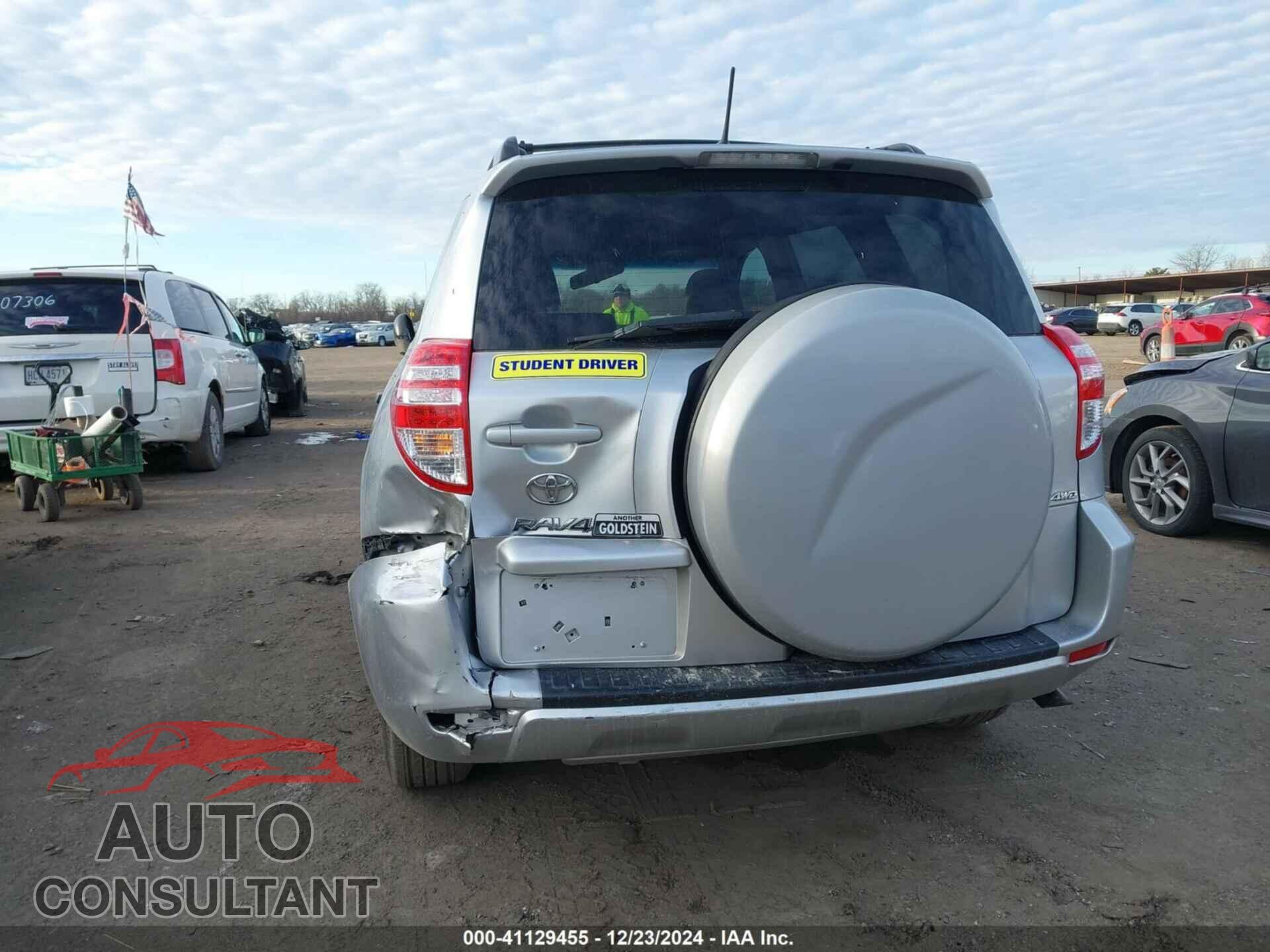 TOYOTA RAV4 2011 - 2T3BF4DV2BW089721