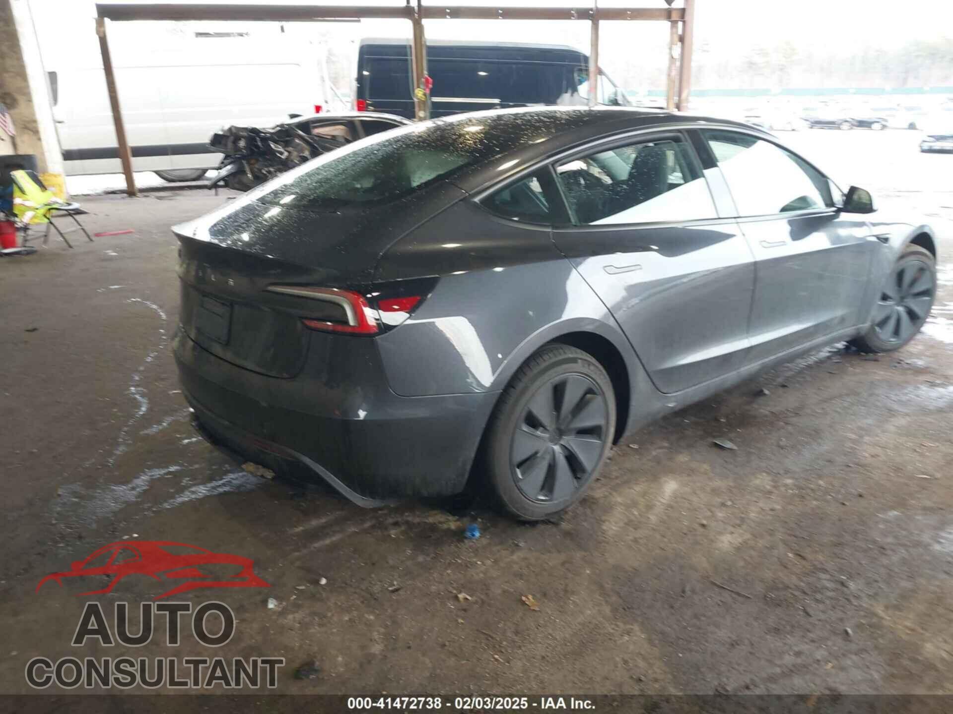 TESLA MODEL 3 2024 - 5YJ3E1EA2RF847591
