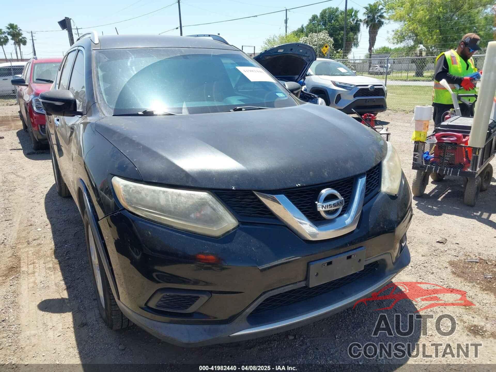 NISSAN ROGUE 2015 - KNMAT2MT7FP512012