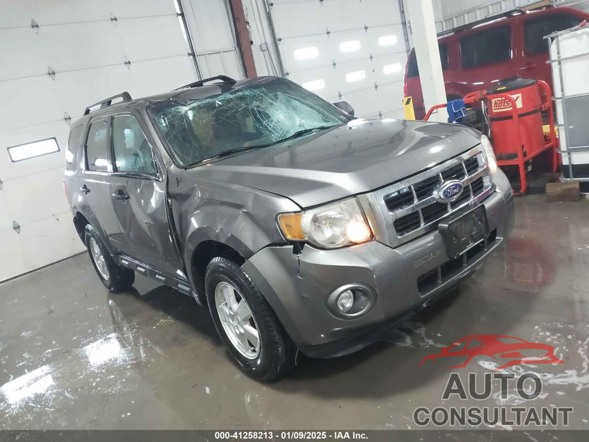 FORD ESCAPE 2010 - 1FMCU0DG4AKC35320