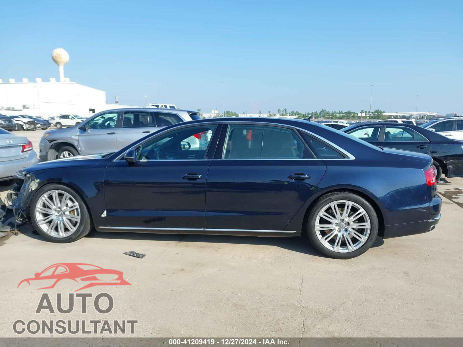 AUDI A8 L 2013 - WAUR2AFD3DN012893