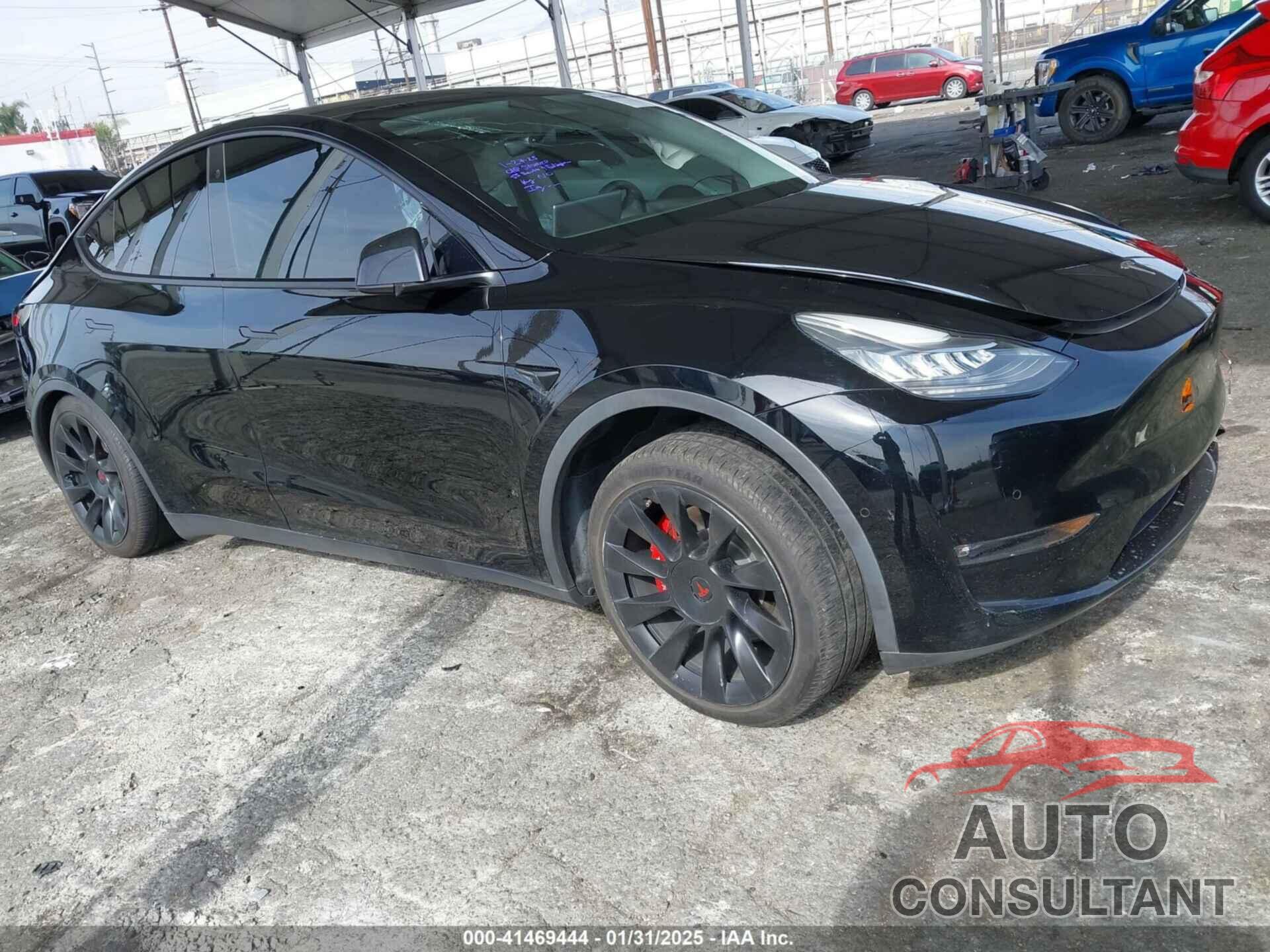 TESLA MODEL Y 2021 - 5YJYGDEE6MF161552