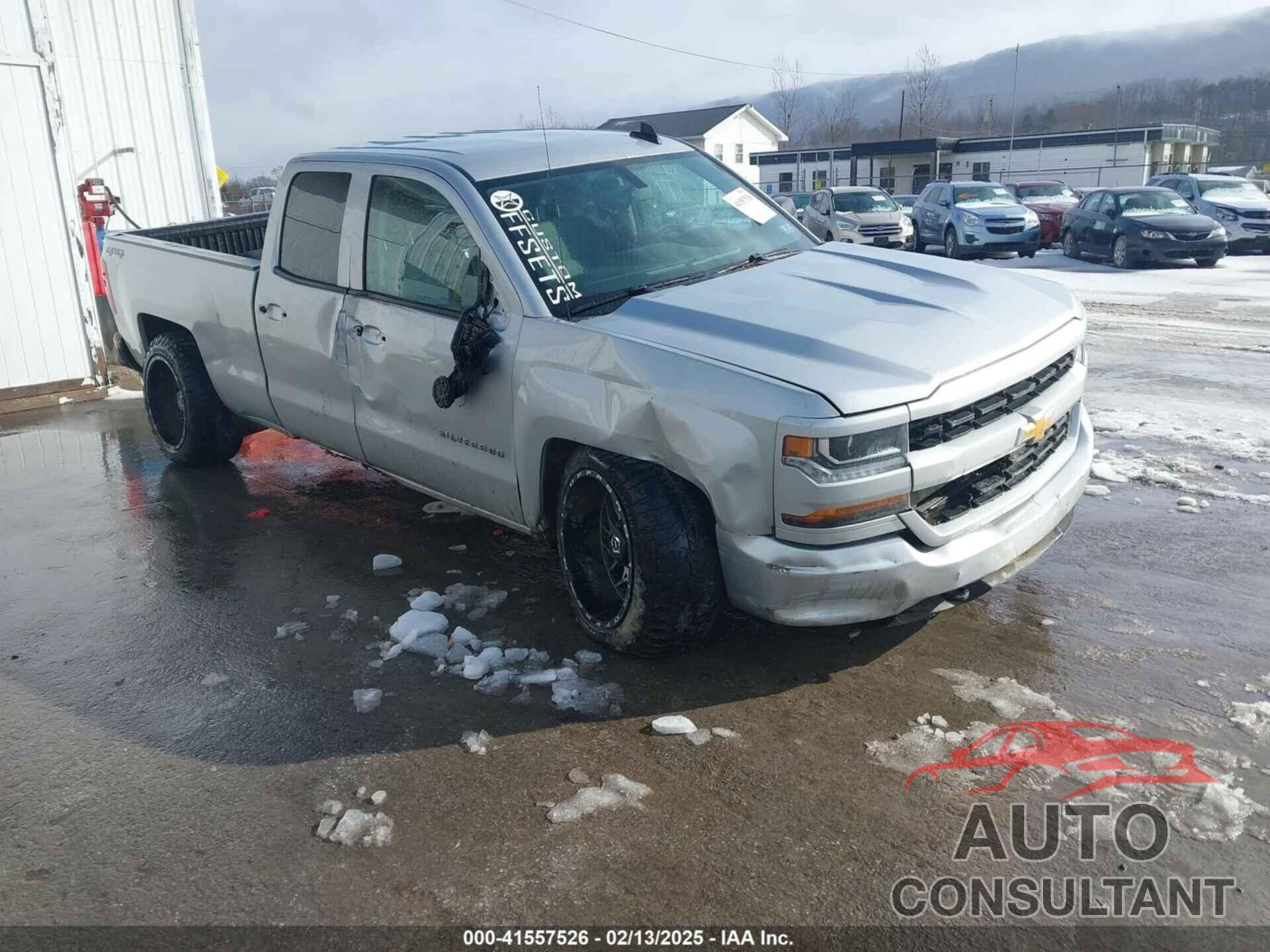CHEVROLET SILVERADO 1500 2018 - 1GCVKPEC5JZ377139
