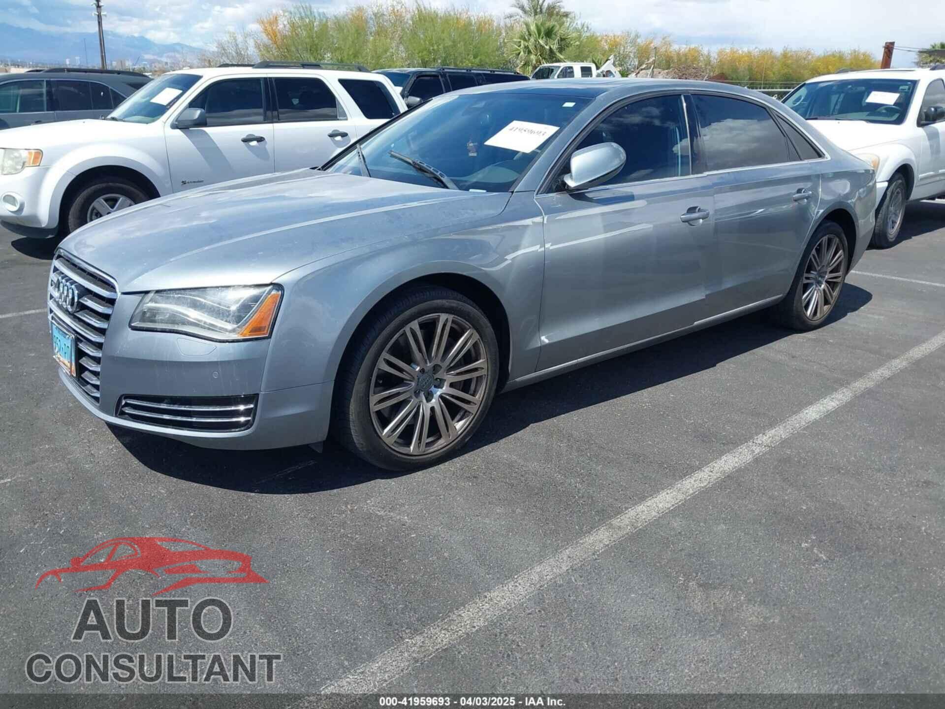 AUDI A8 L 2012 - WAURVAFD3CN013208