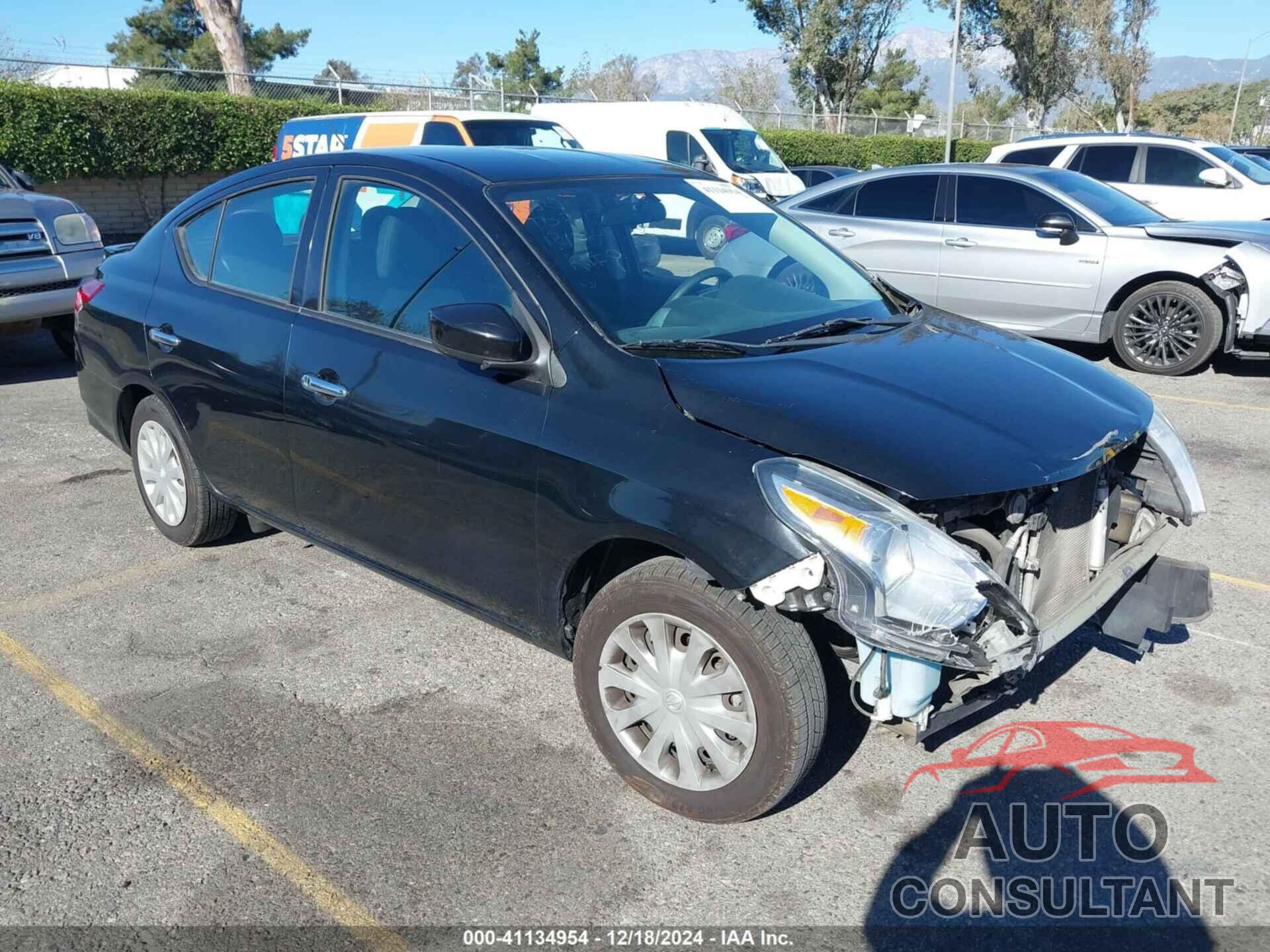 NISSAN VERSA 2018 - 3N1CN7AP0JL851757