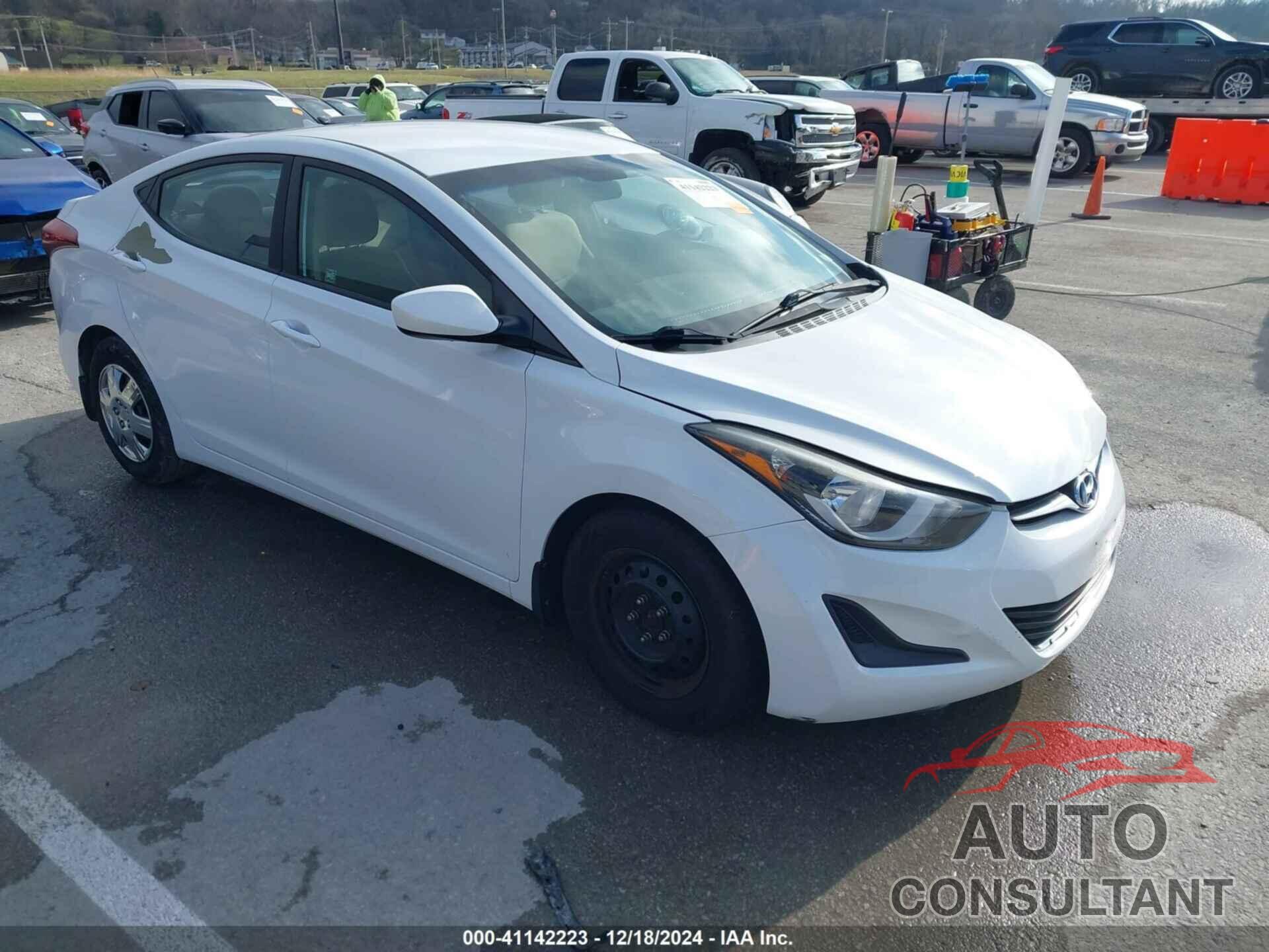 HYUNDAI ELANTRA 2016 - 5NPDH4AE5GH797354