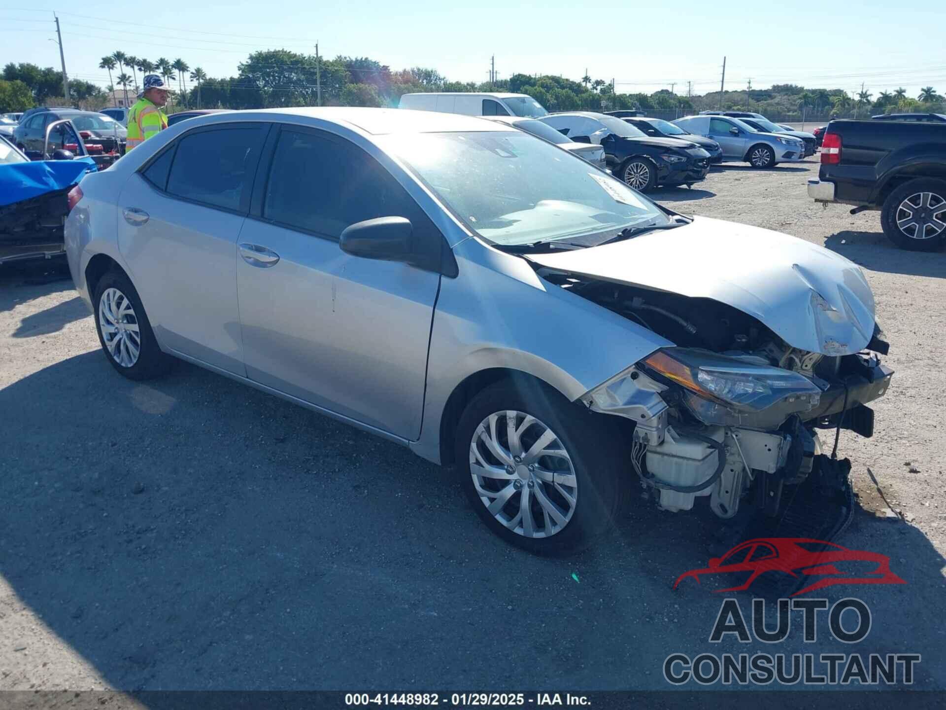 TOYOTA COROLLA 2017 - 2T1BURHE5HC854002
