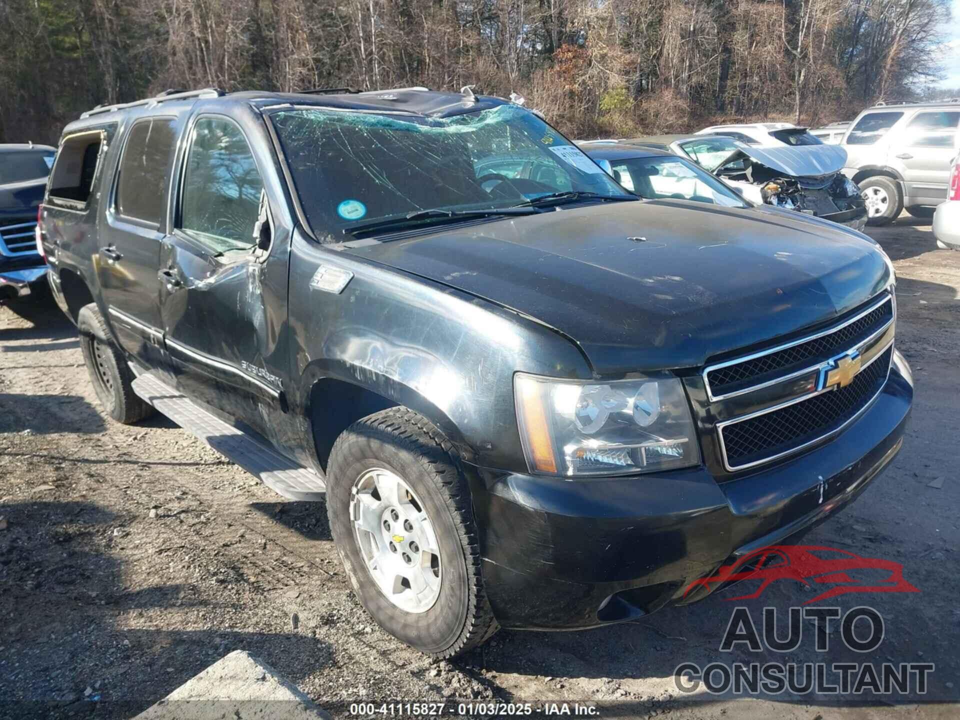 CHEVROLET SUBURBAN 1500 2013 - 1GNSKJE70DR254508