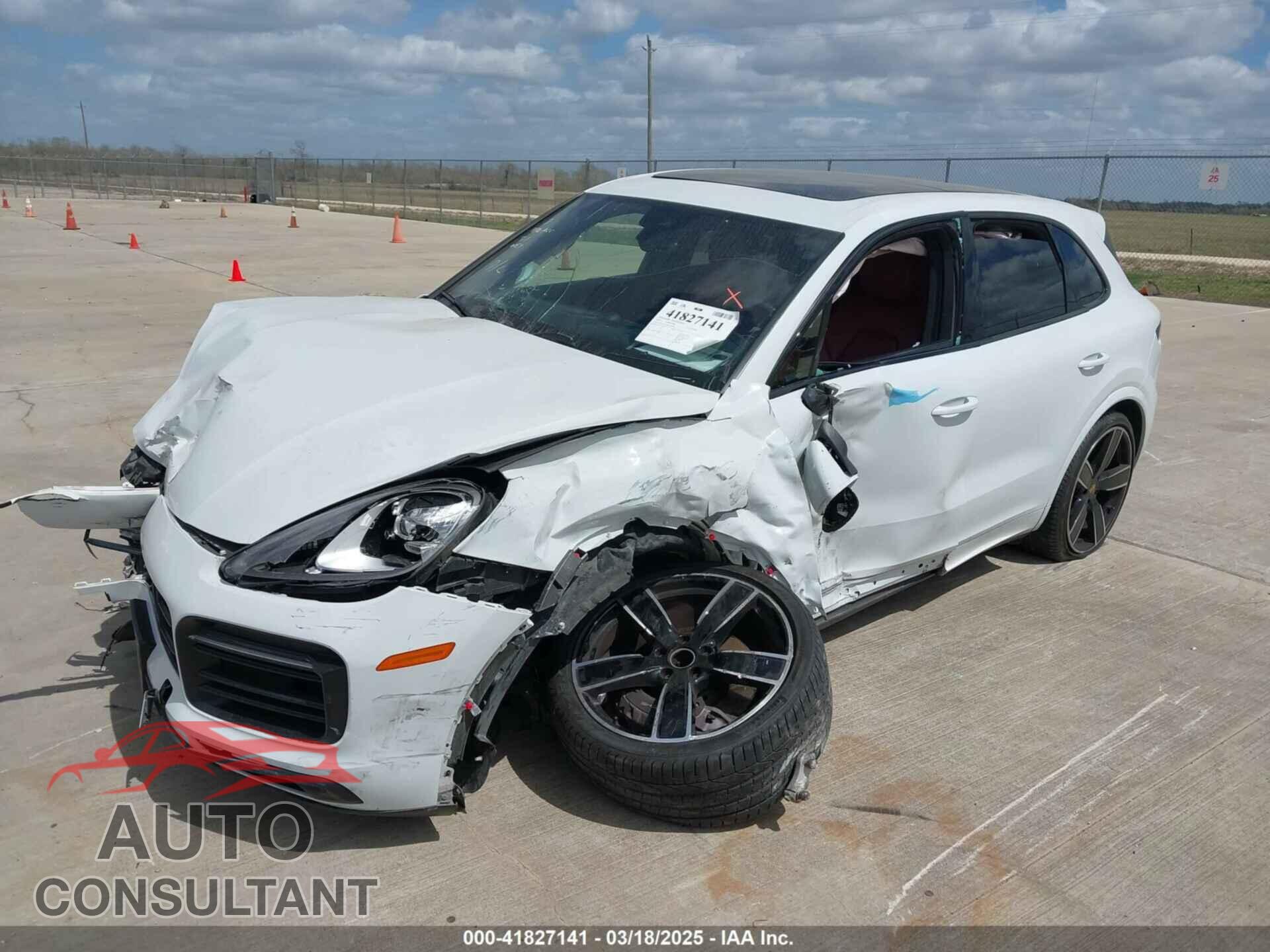 PORSCHE CAYENNE 2023 - WP1AA2AY0PDA06402