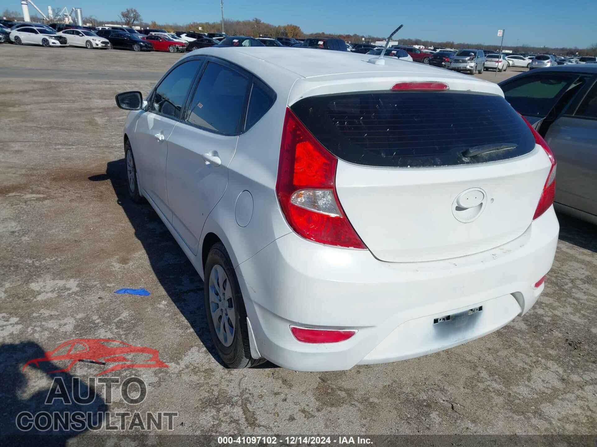 HYUNDAI ACCENT 2017 - KMHCT5AE6HU329331