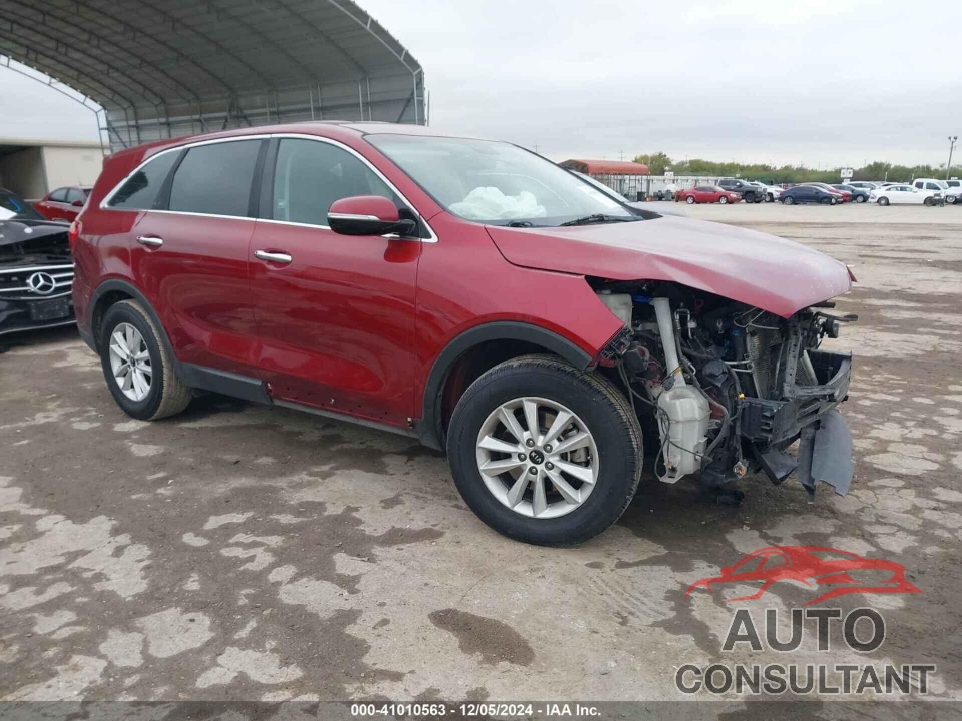 KIA SORENTO 2019 - 5XYPG4A33KG506042