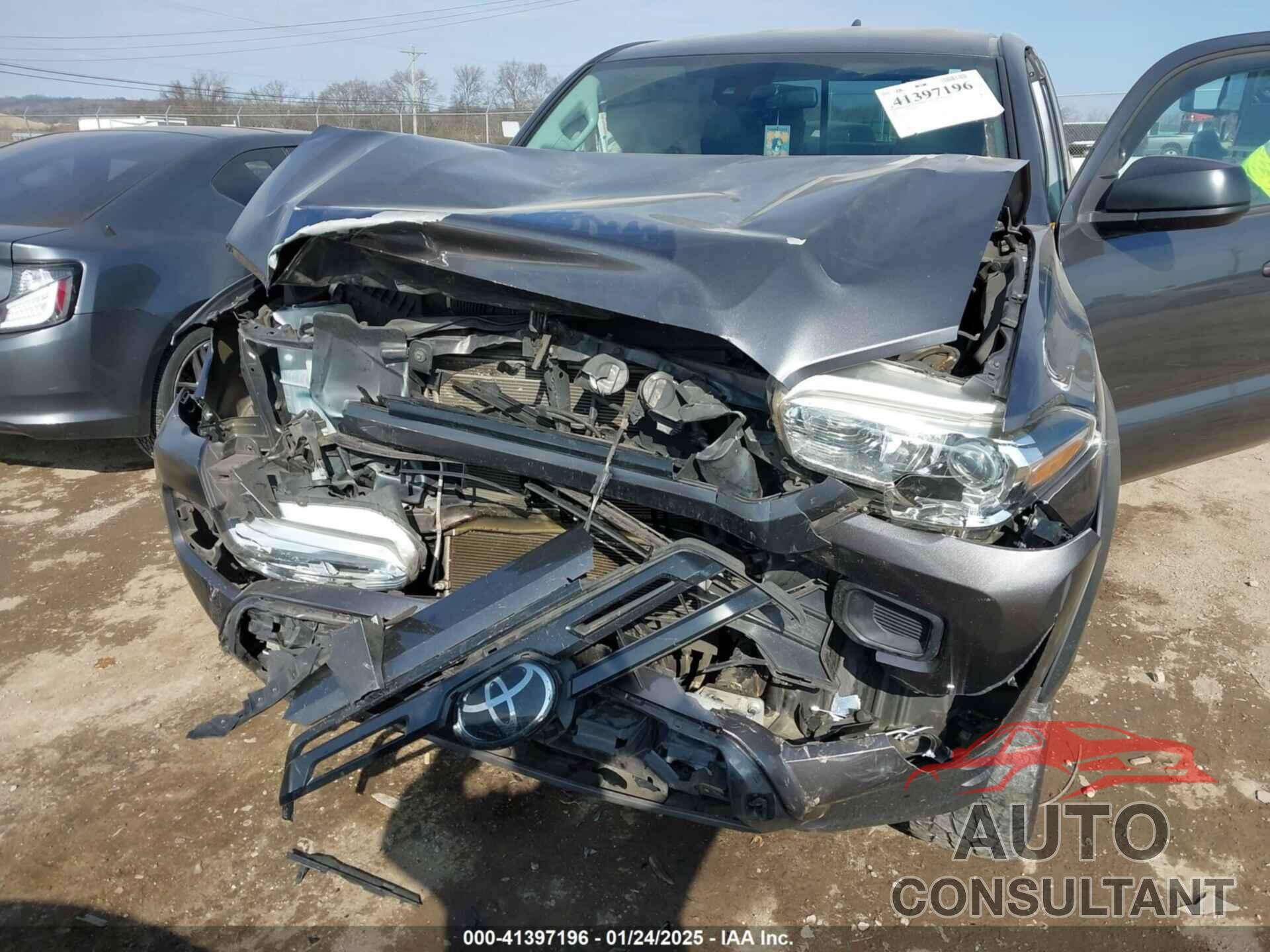 TOYOTA TACOMA 2019 - 5TFSZ5AN2KX165693
