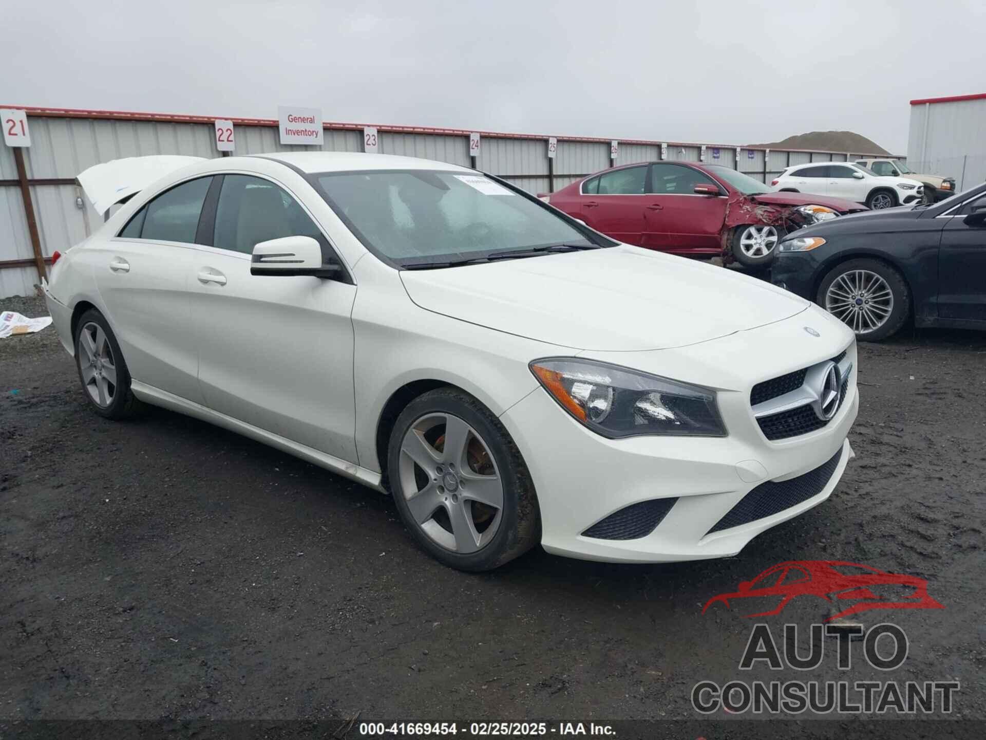 MERCEDES-BENZ CLA 250 2015 - WDDSJ4EB5FN205578
