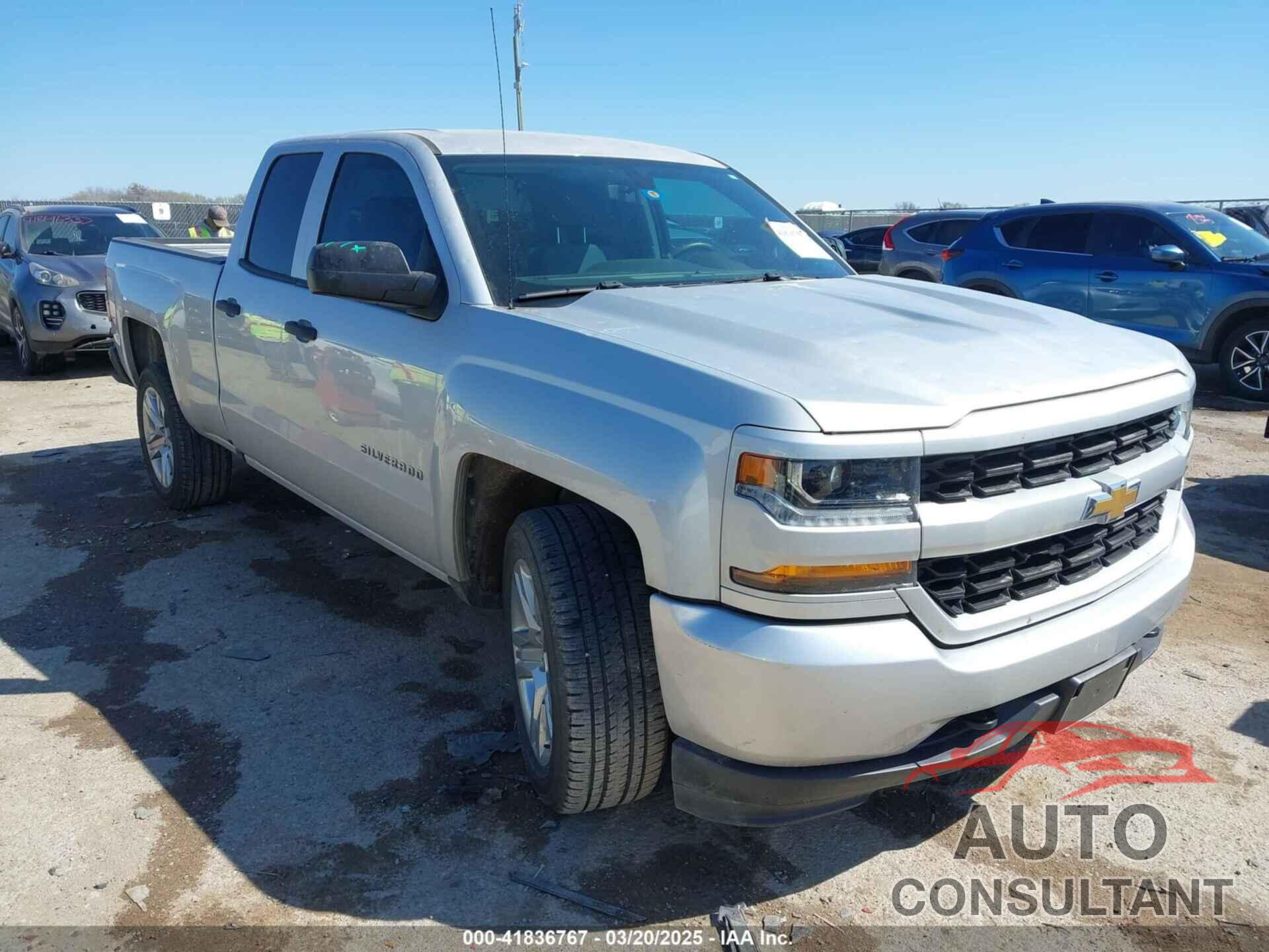 CHEVROLET SILVERADO 1500 2018 - 1GCRCPEC9JZ259724